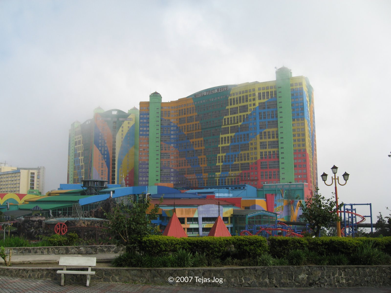 First World Hotel