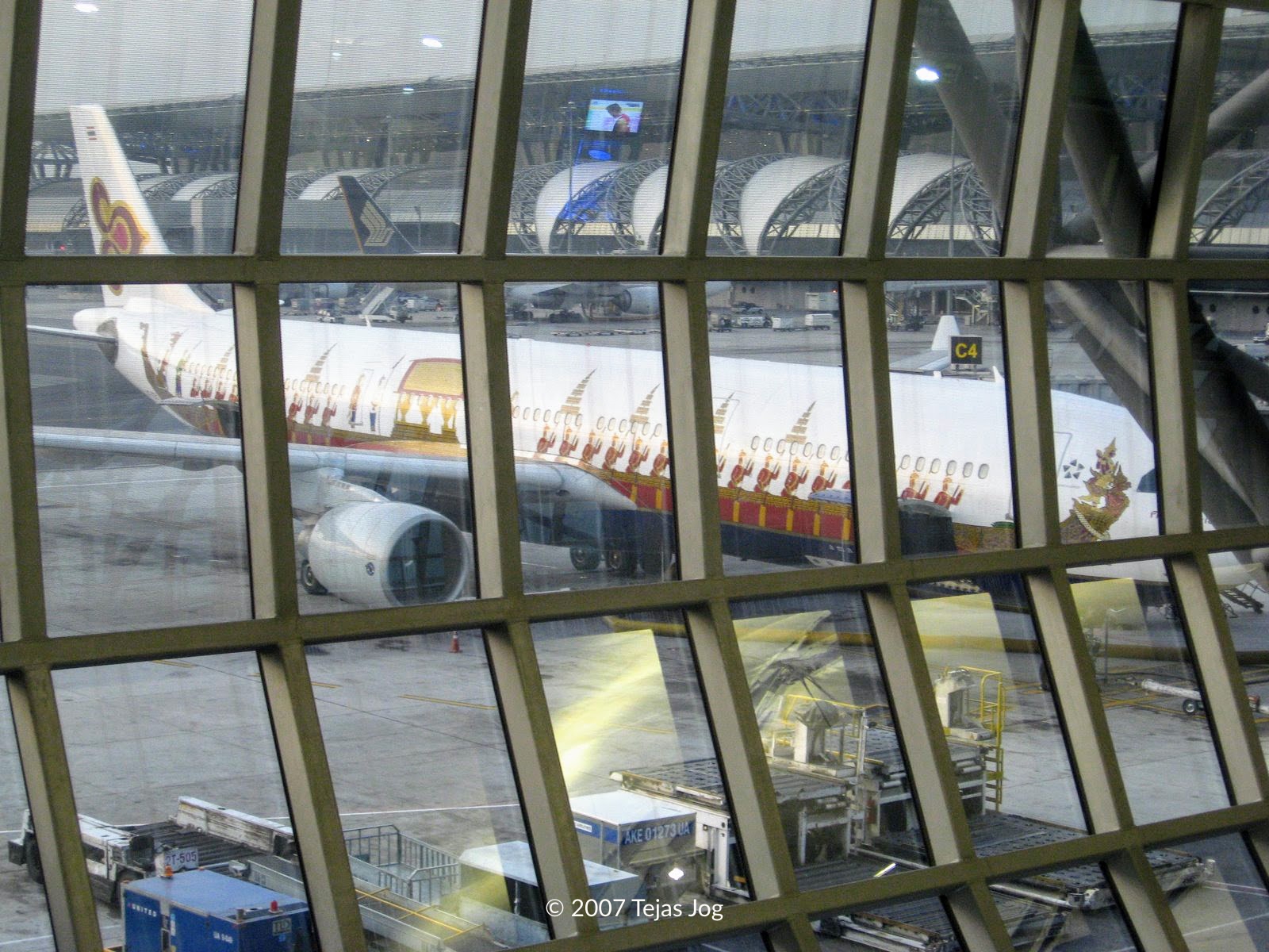Thai Airways 317
