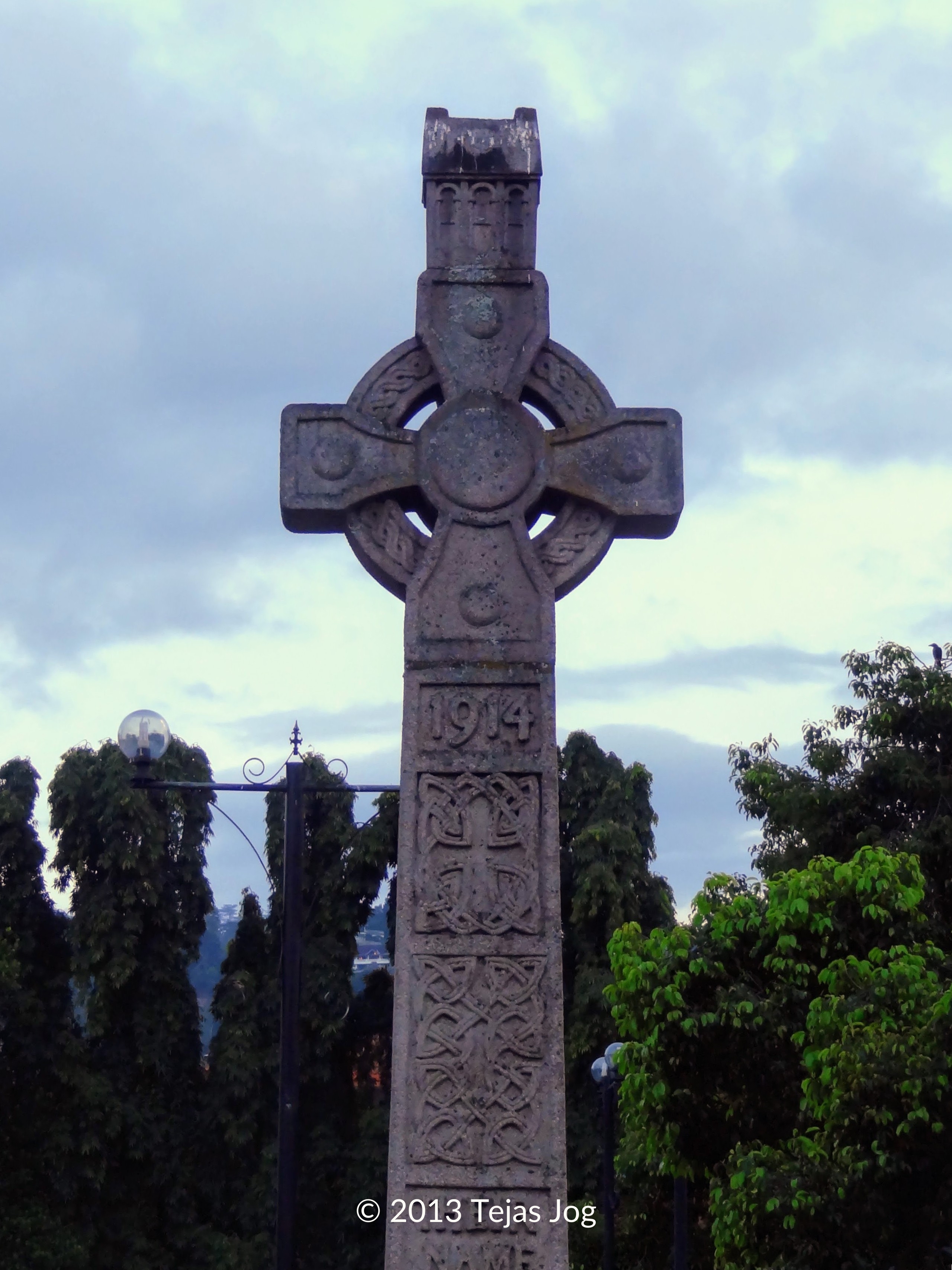 World War I Celtic cross memorial, Kandy — dated 1914