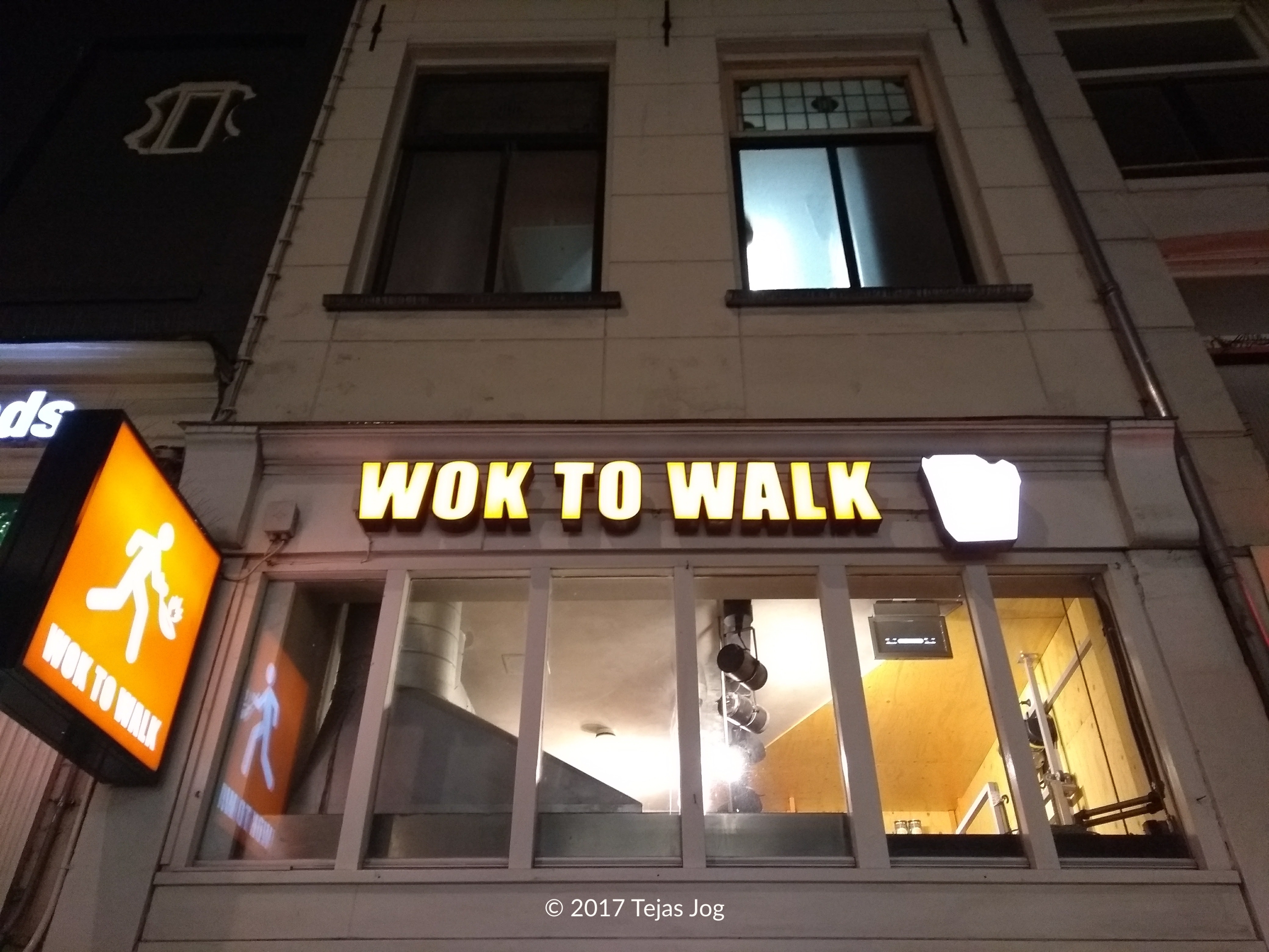 Wok to Walk on Damstraat