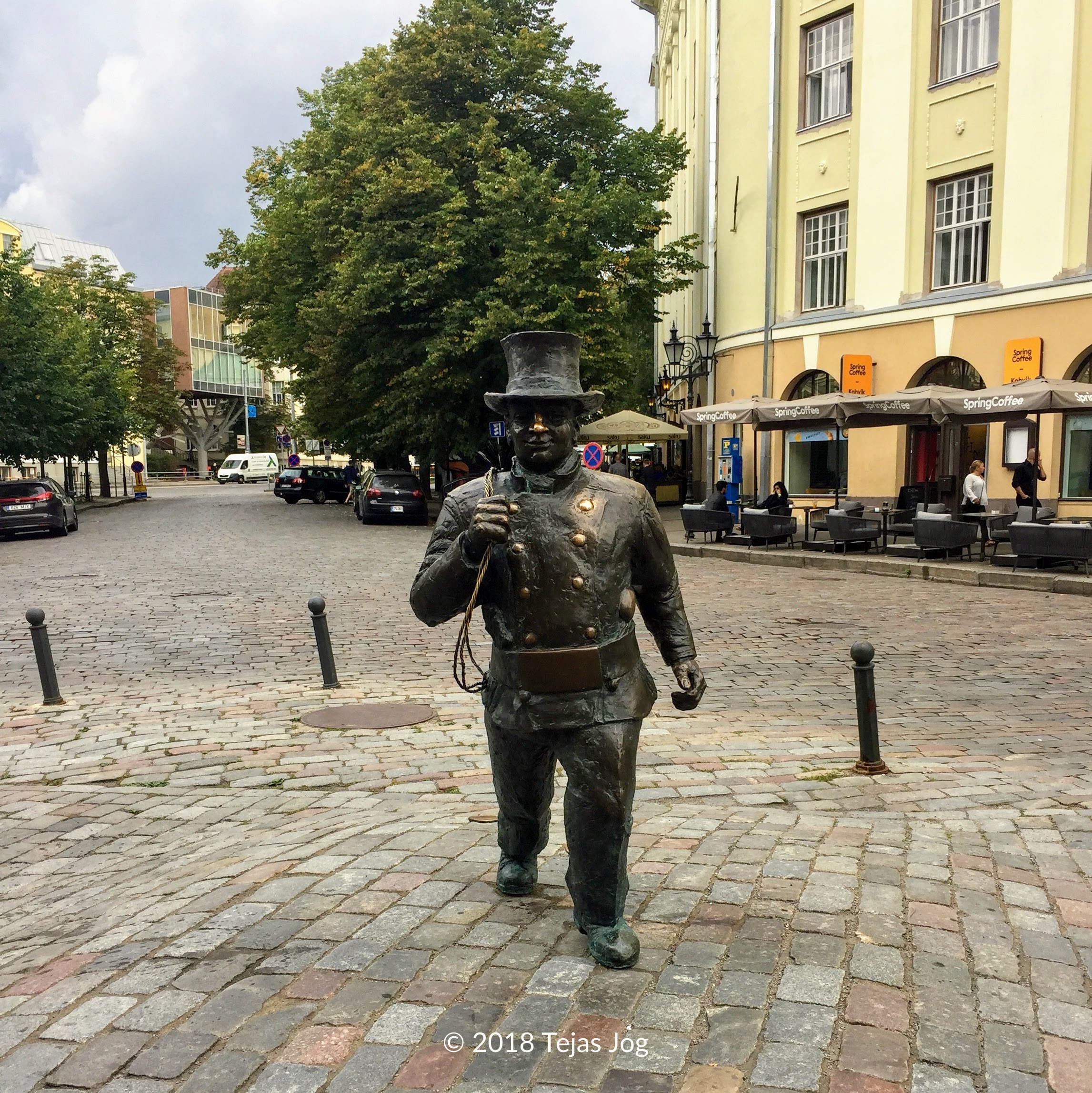 Lucky chimney sweeper sculpture