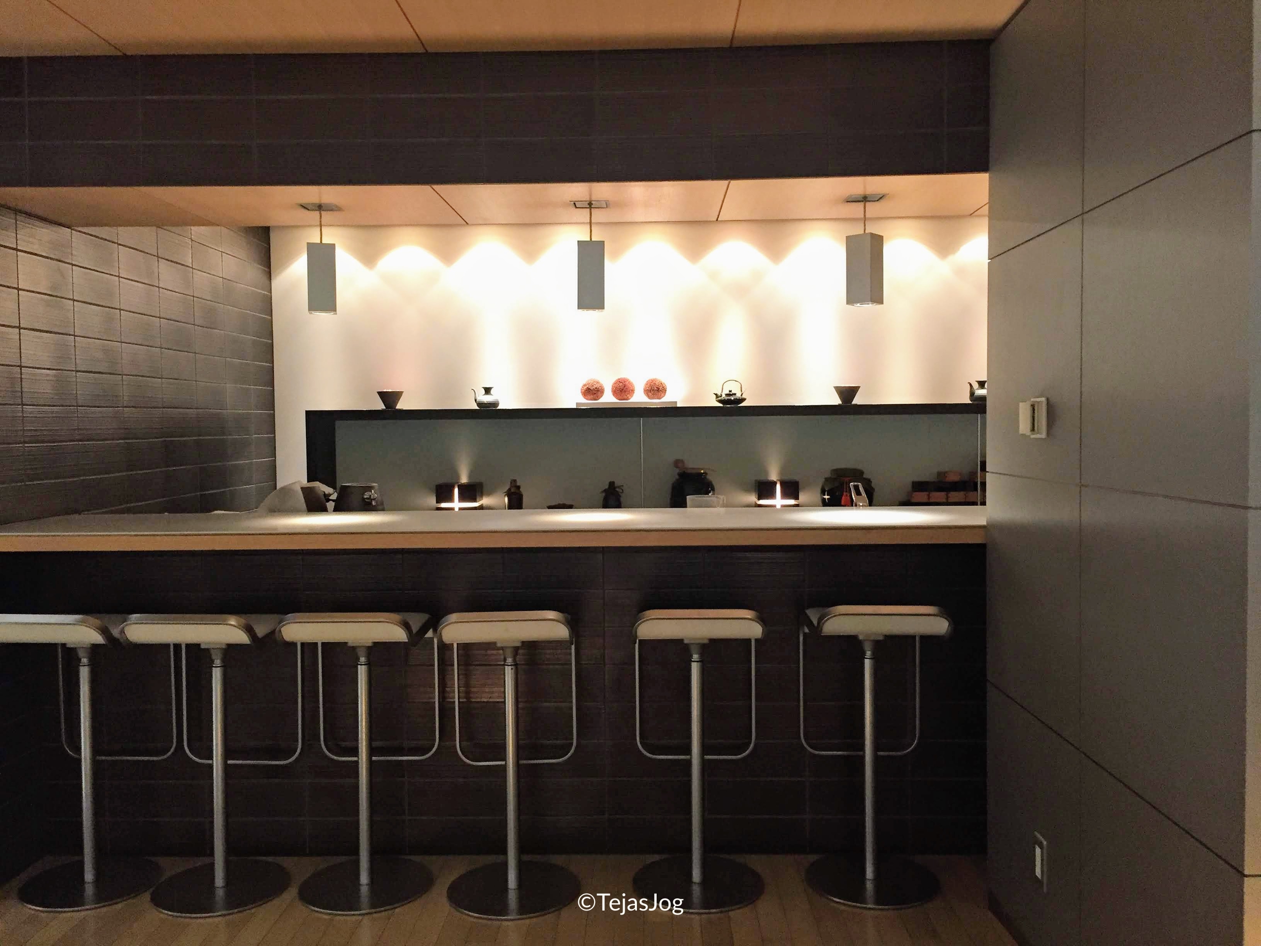 ANA Lounge