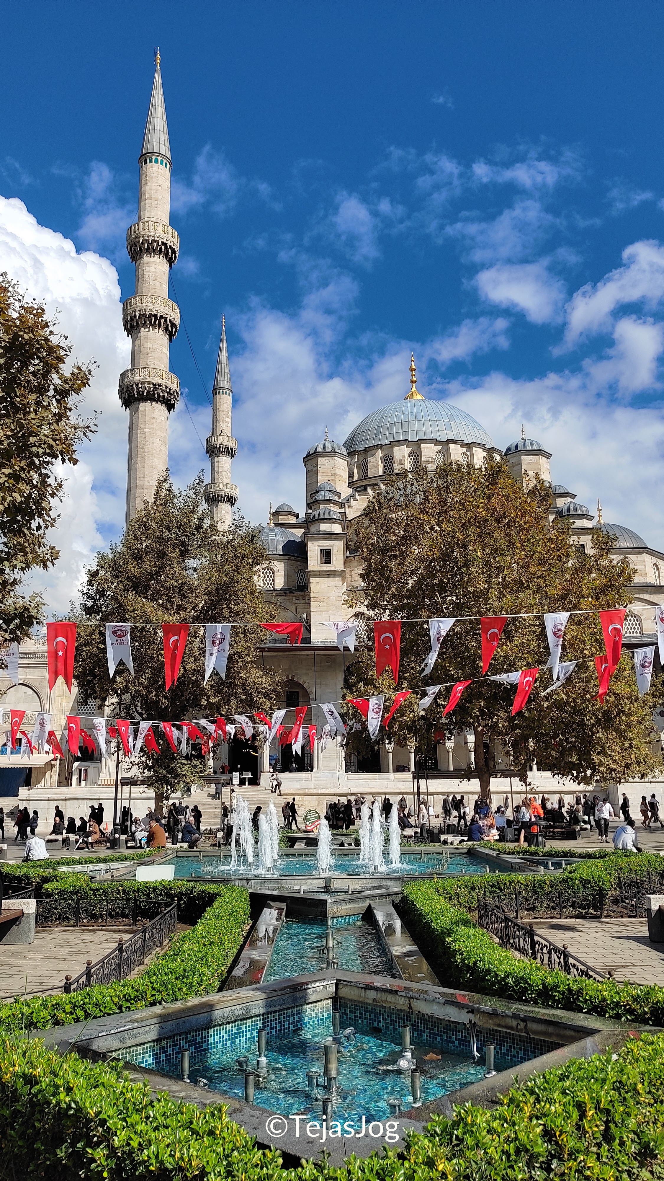 New Mosque Square