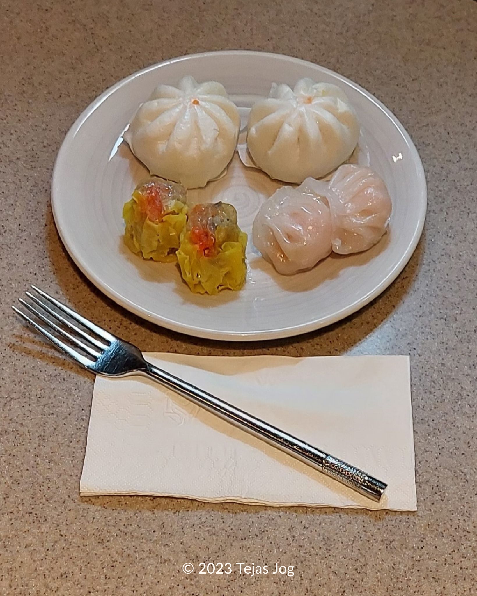 Lunch at KrisFlyer Gold Lounge