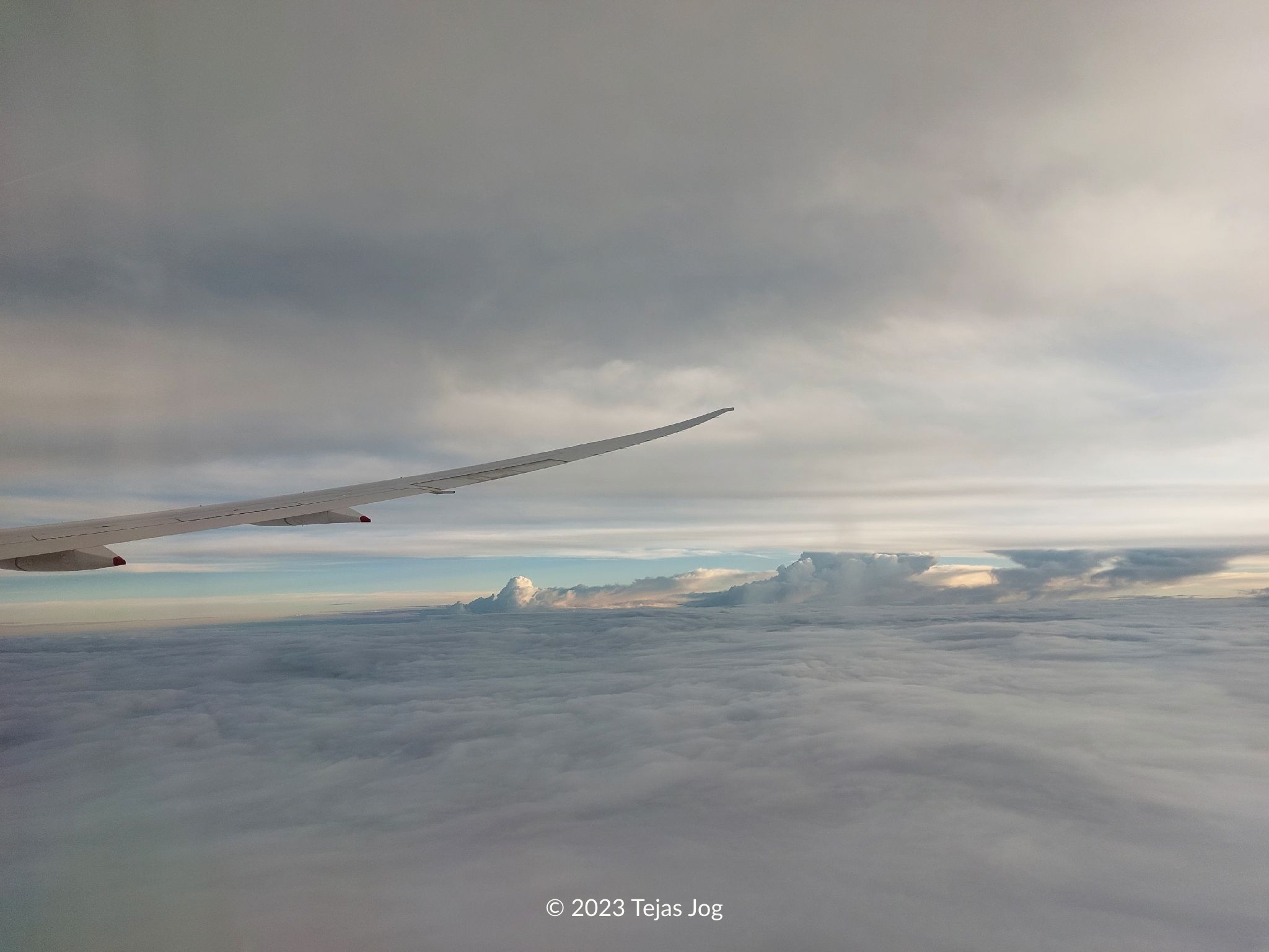 Singapore Airlines 946
