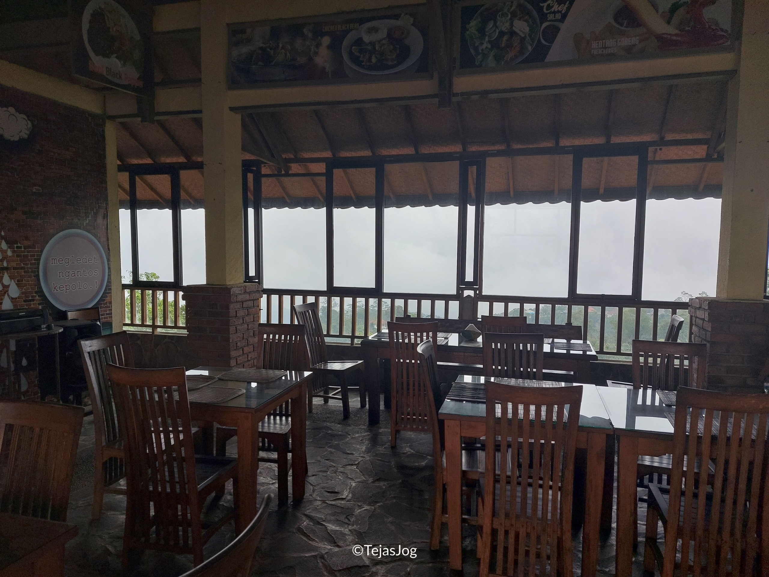 Warung Bukit Hexon