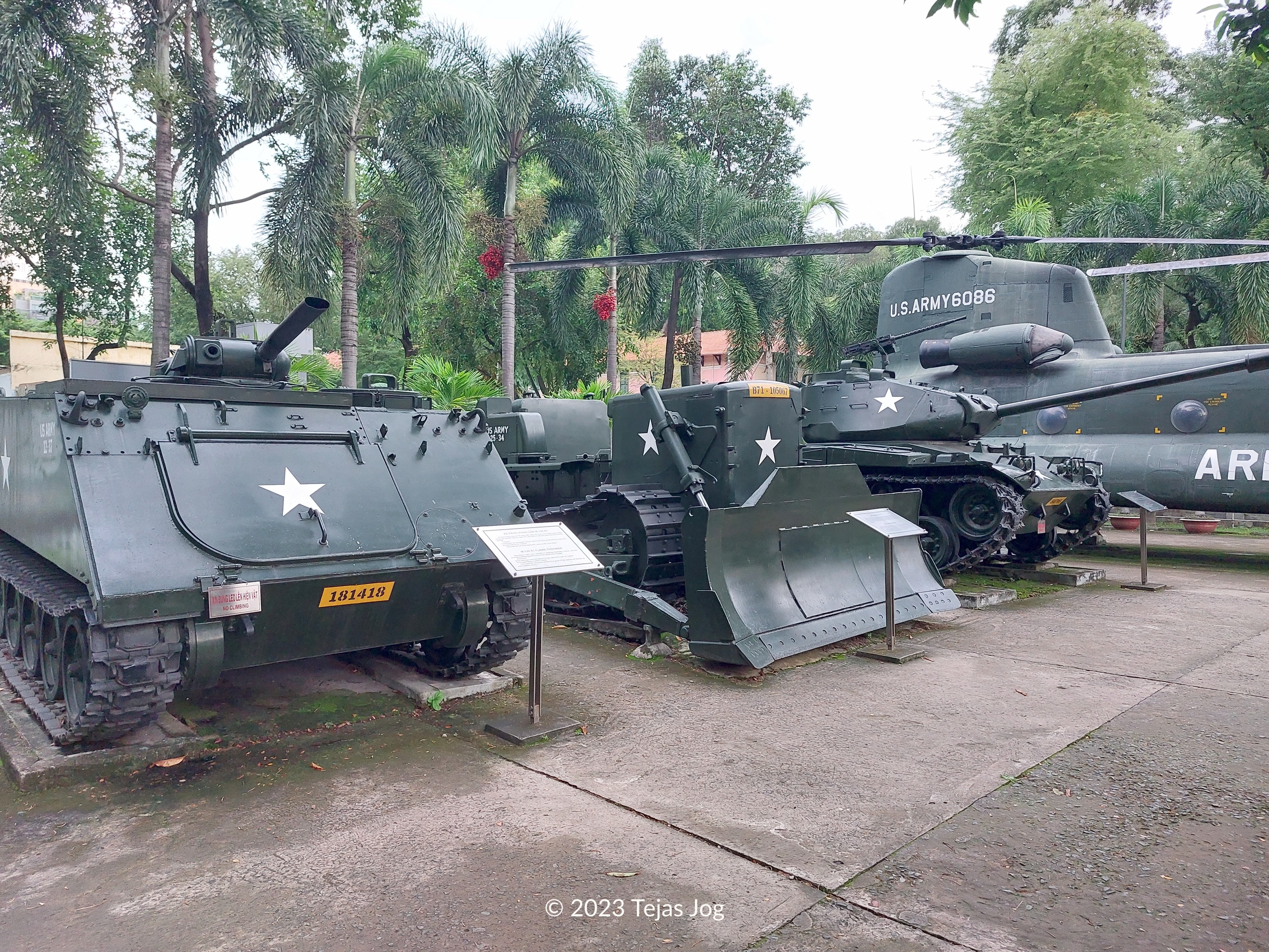 Armored Personnel Carrier and engineering vehicles