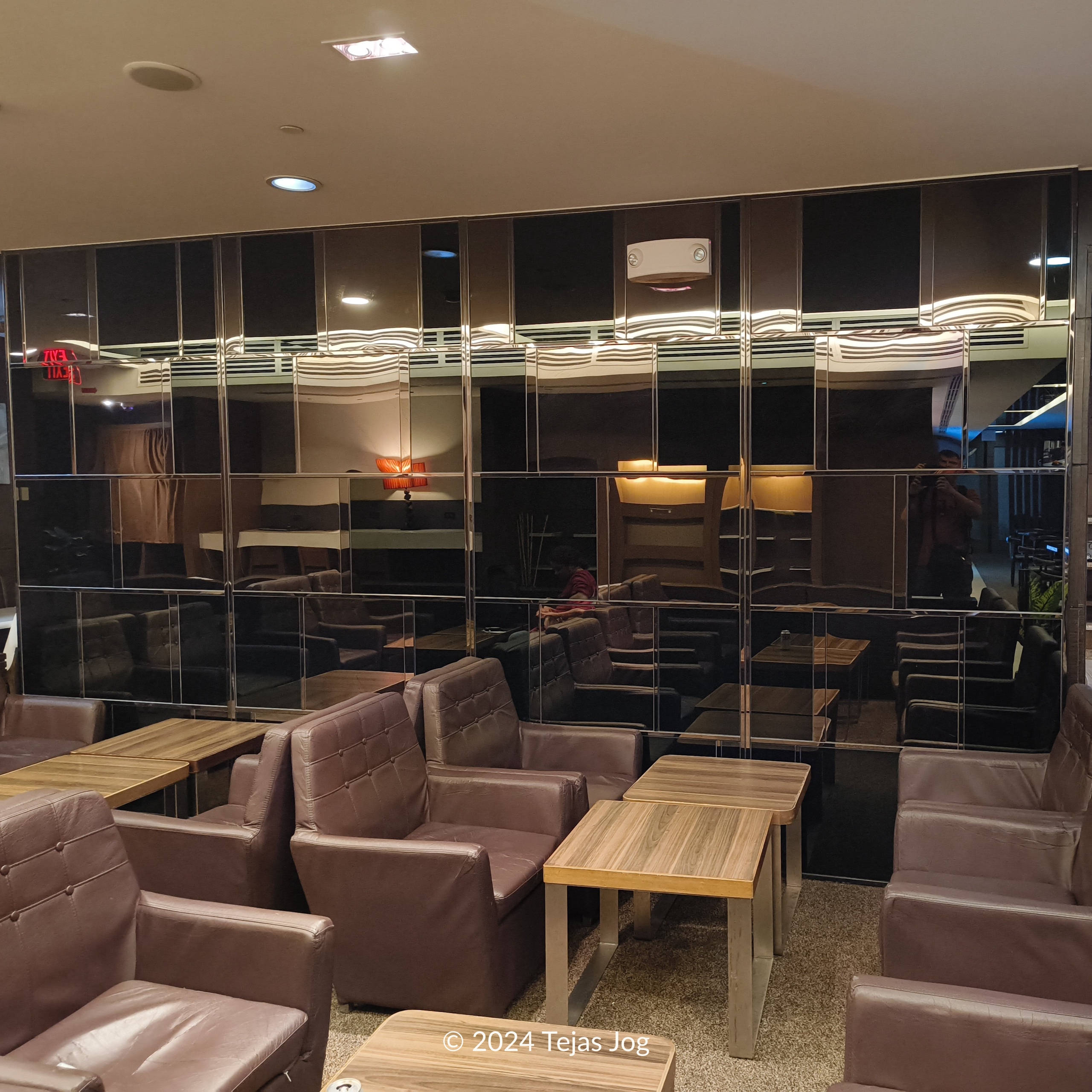 Sagan Bisita lounge