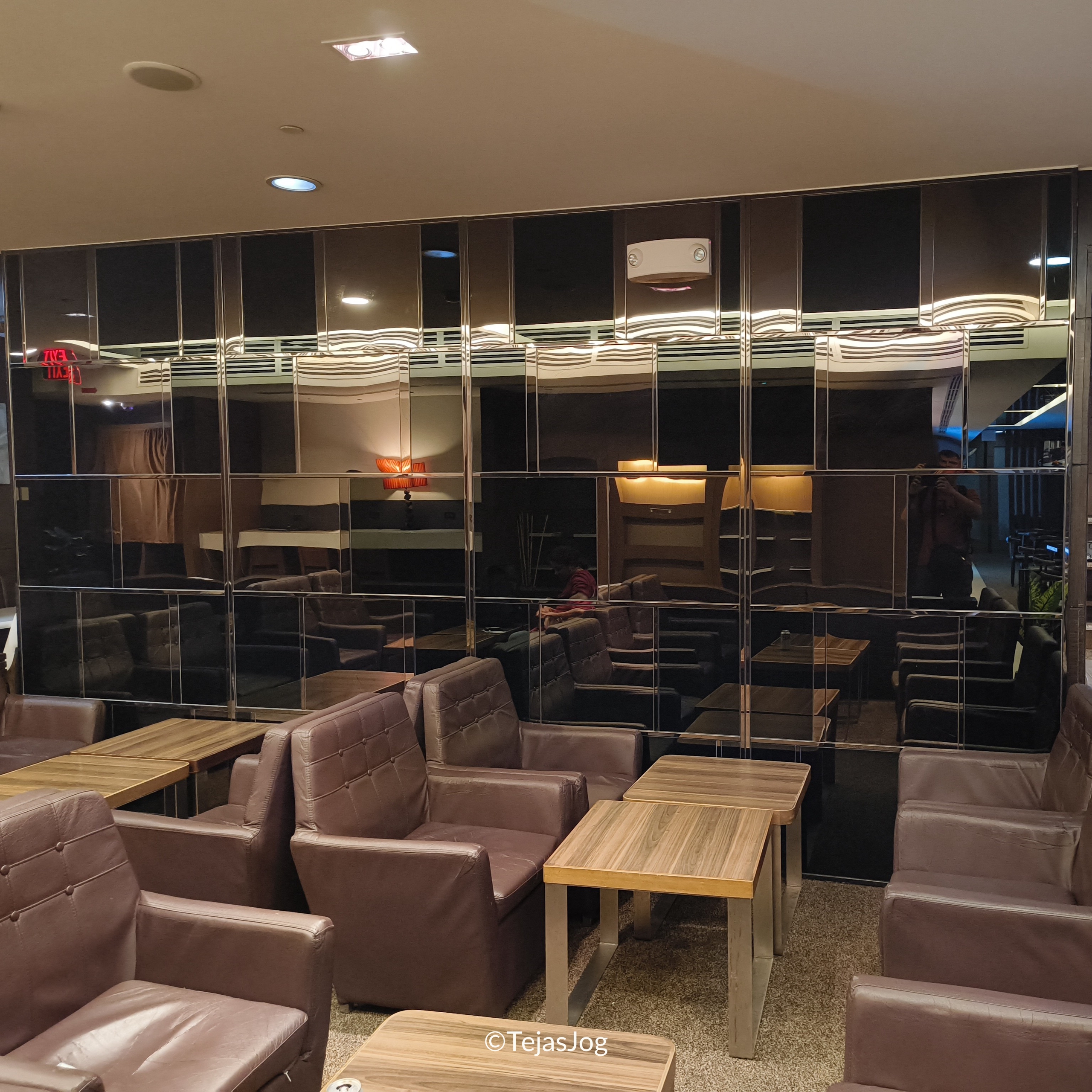 Sagan Bisita lounge