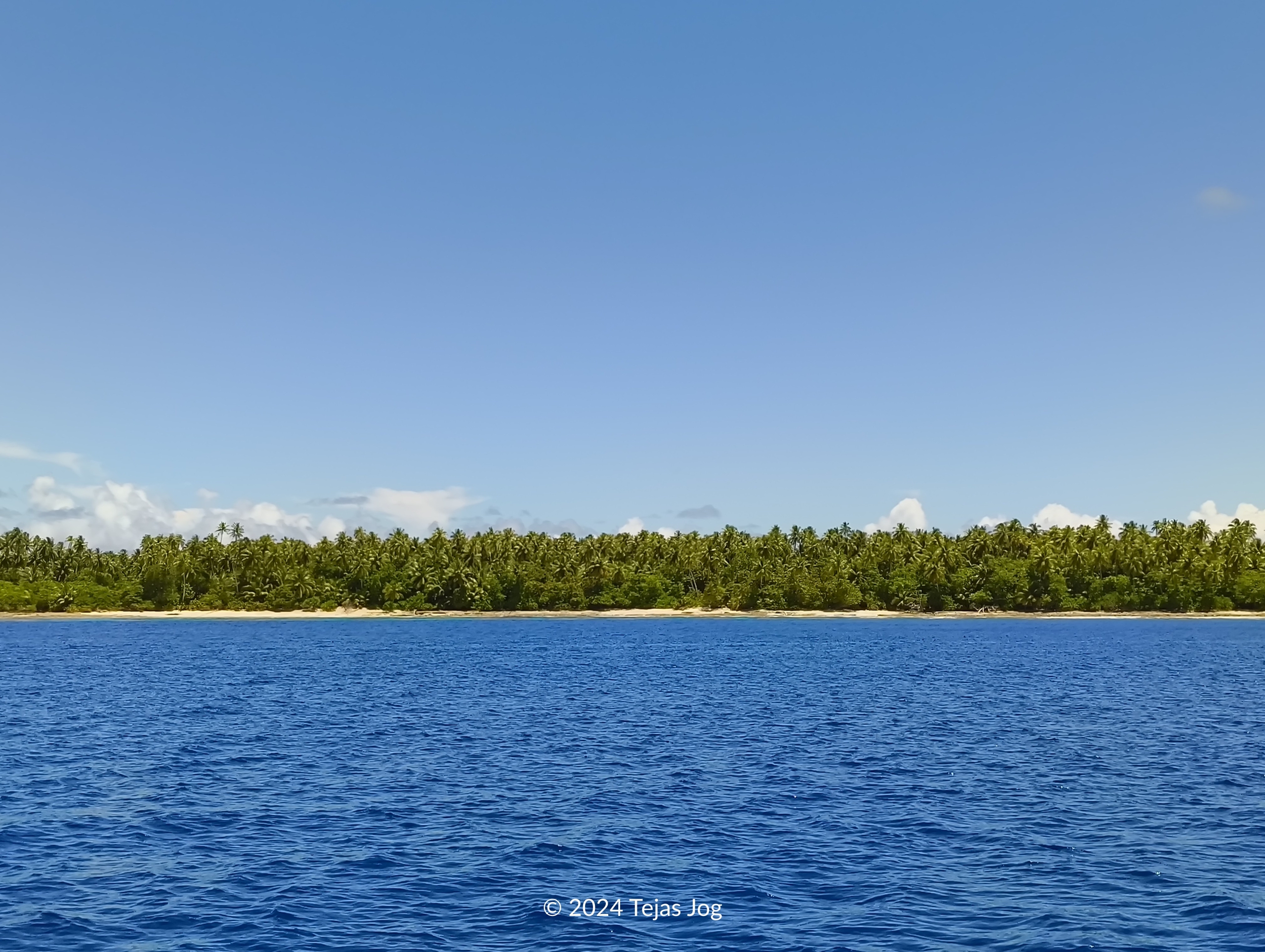 Approaching Arno Atoll