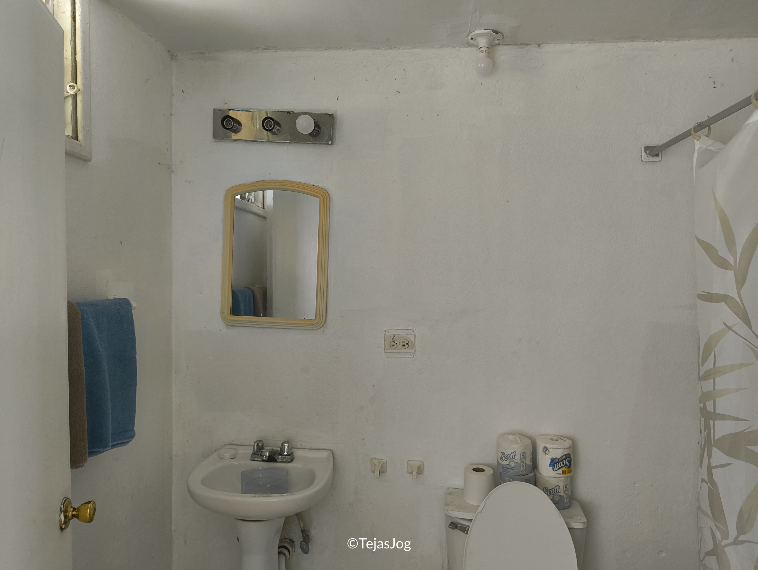 Bathroom Bathroom