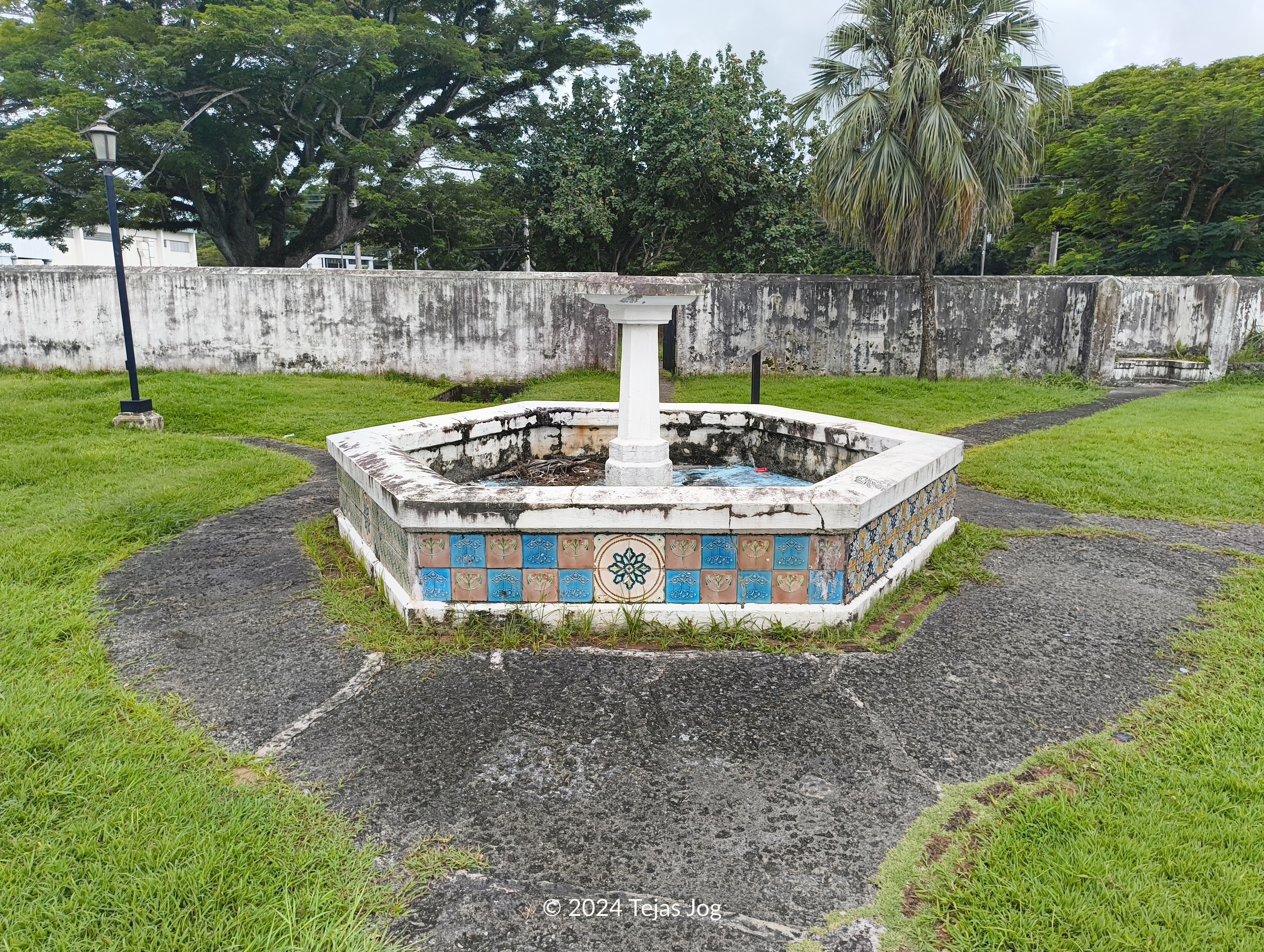 Governor's Garden at Plaza de España