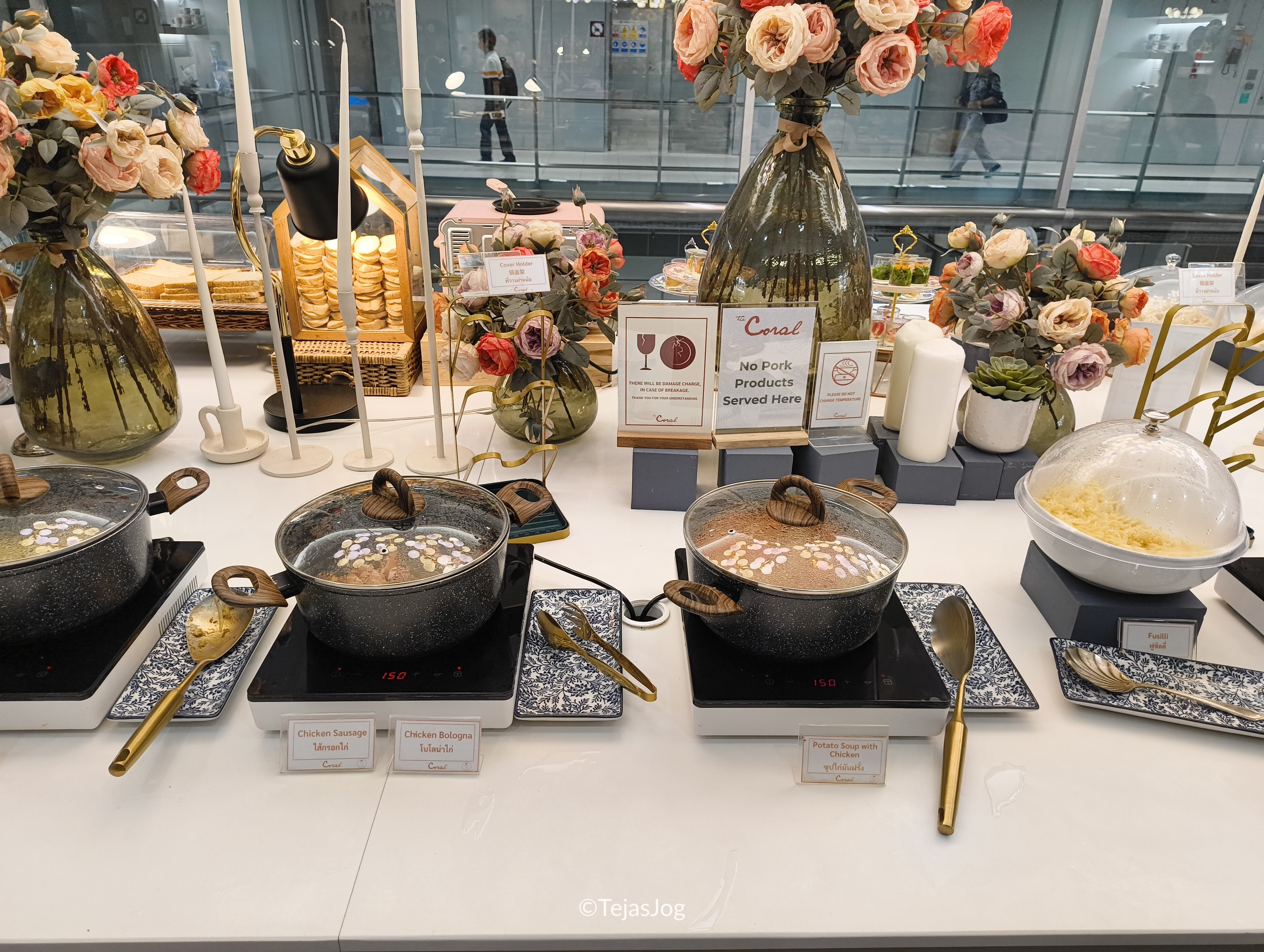 Buffet at Coral Lounge
