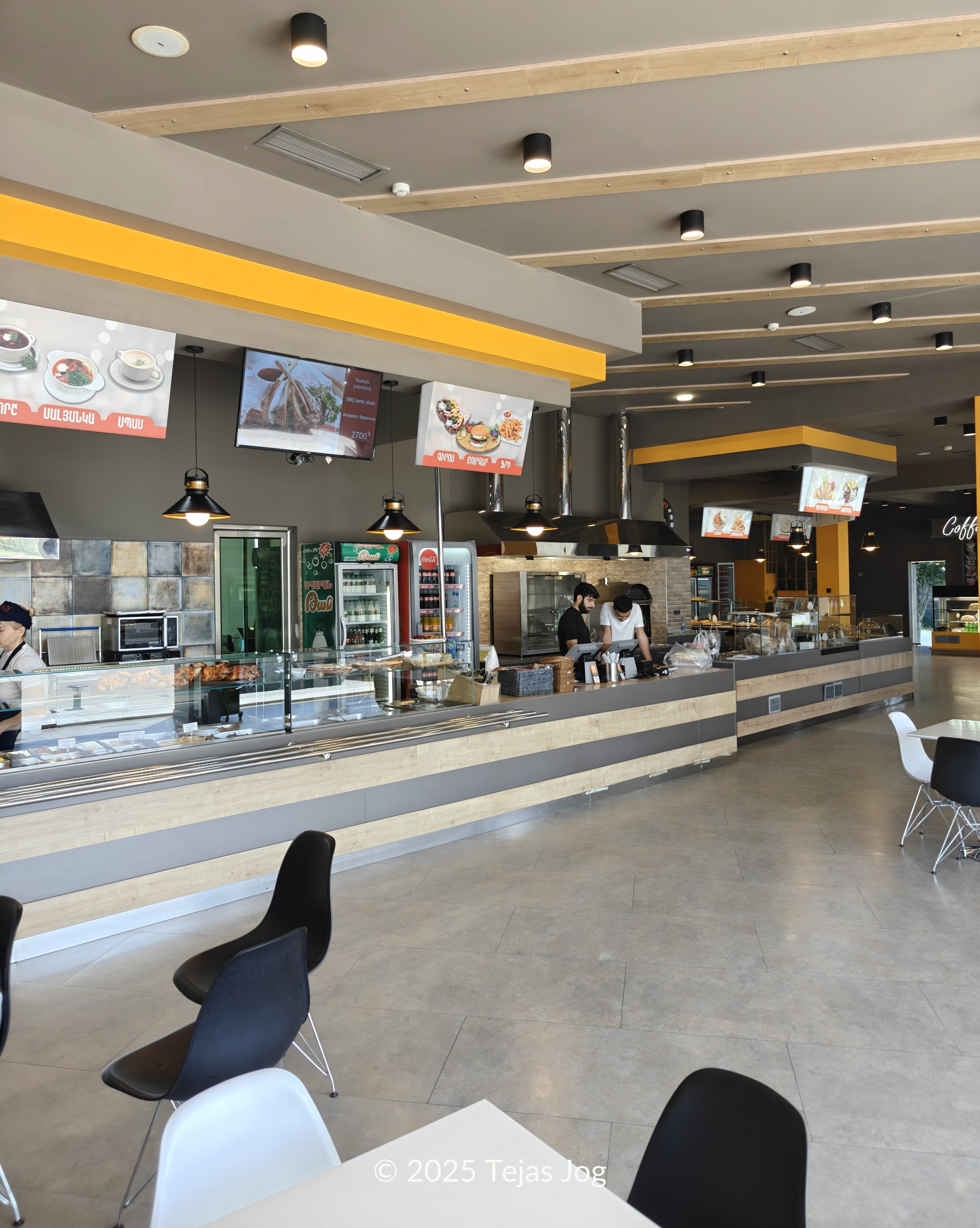 Van Food Court