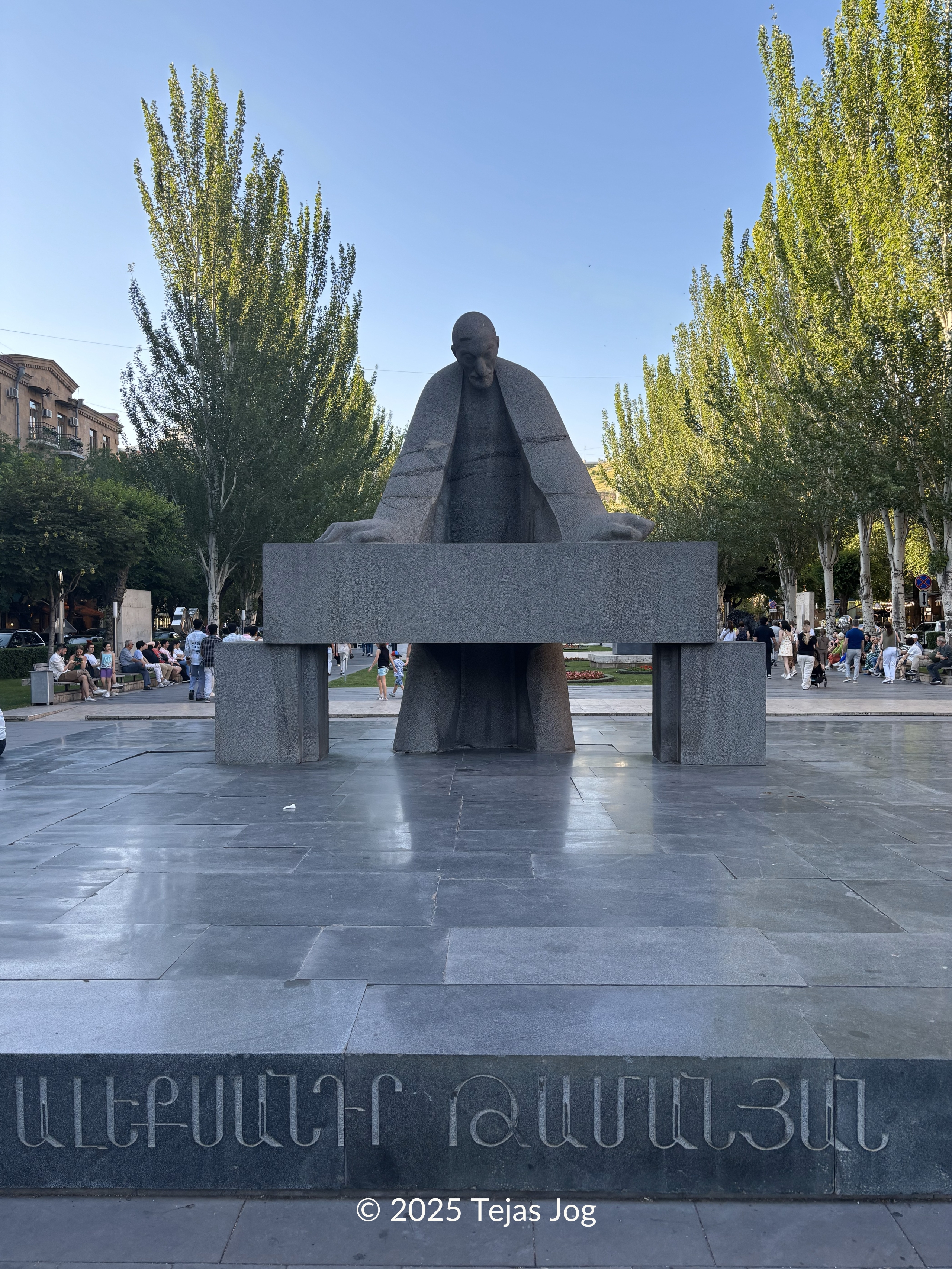 Alexander Tamanian Statue