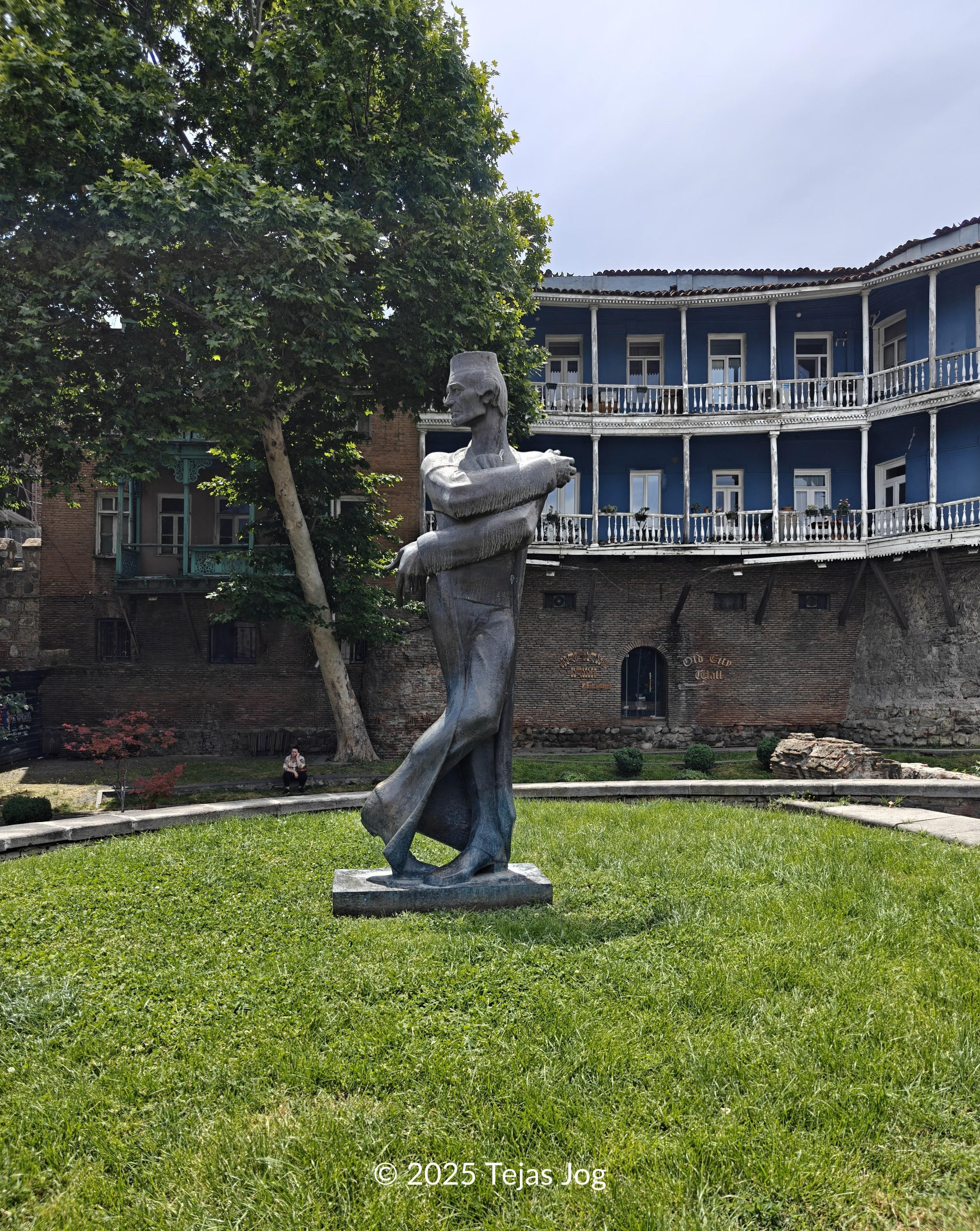 Shota Kavlashvili Sculpture