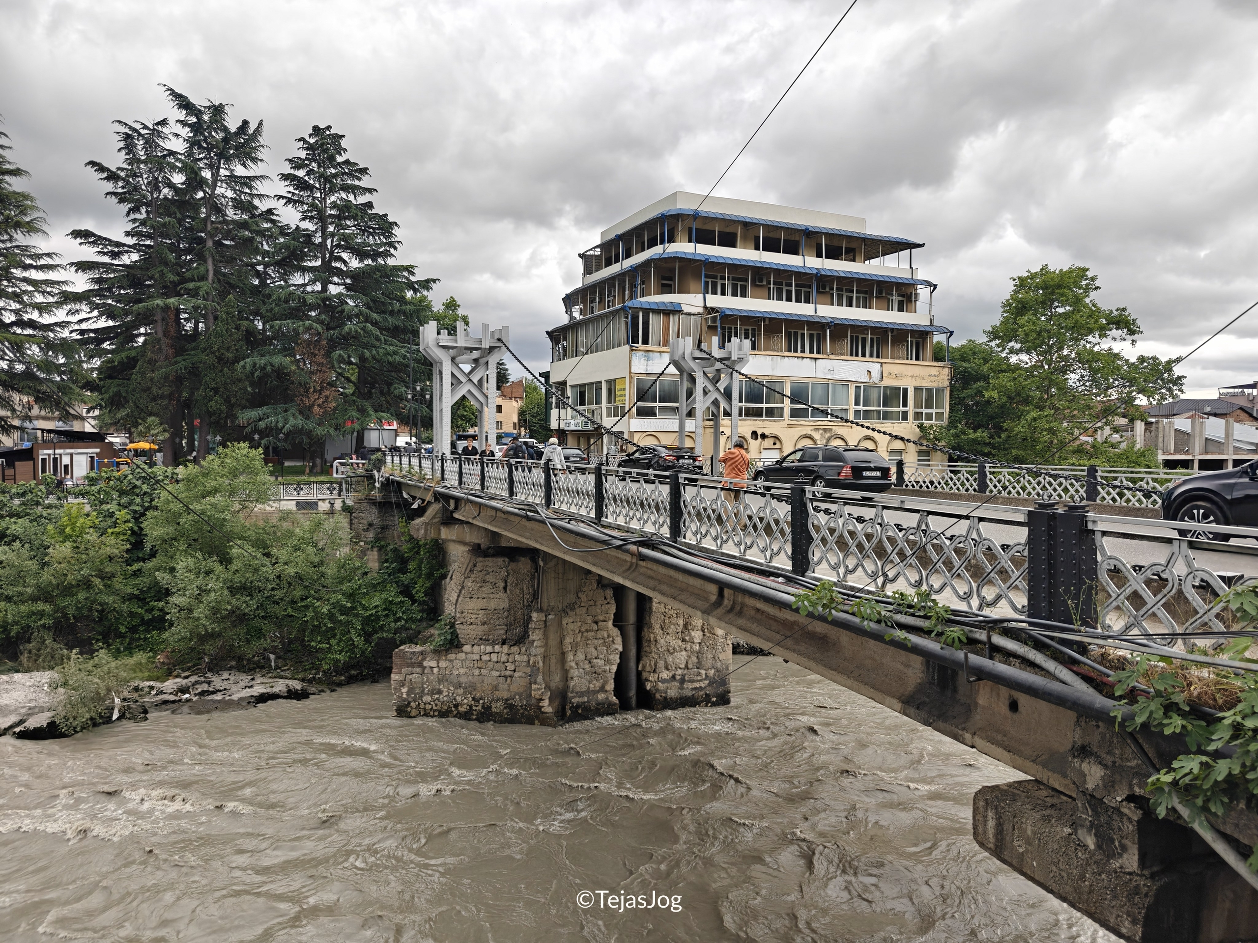 Chain Bridge