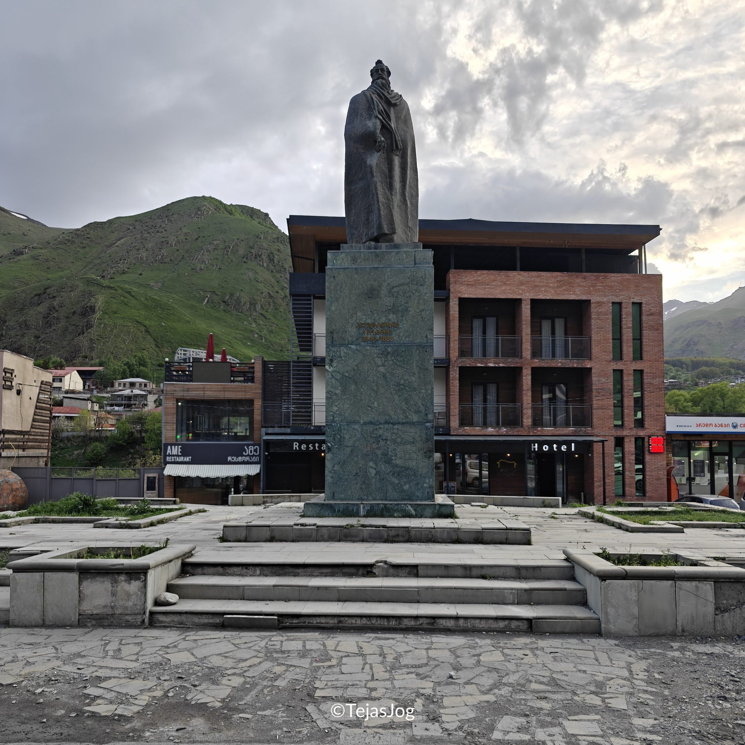 Statue of Alexander Kazbegi Statue of Alexander Kazbegi