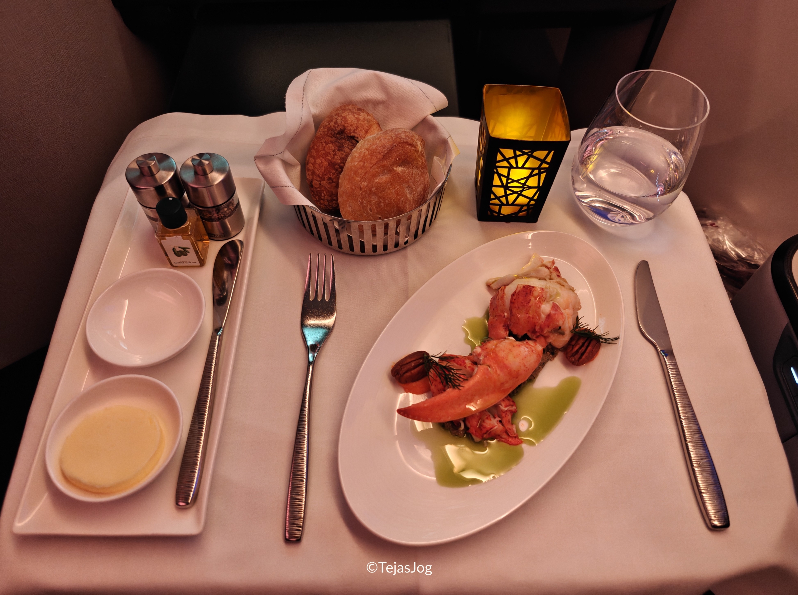 Qatar Airways 141