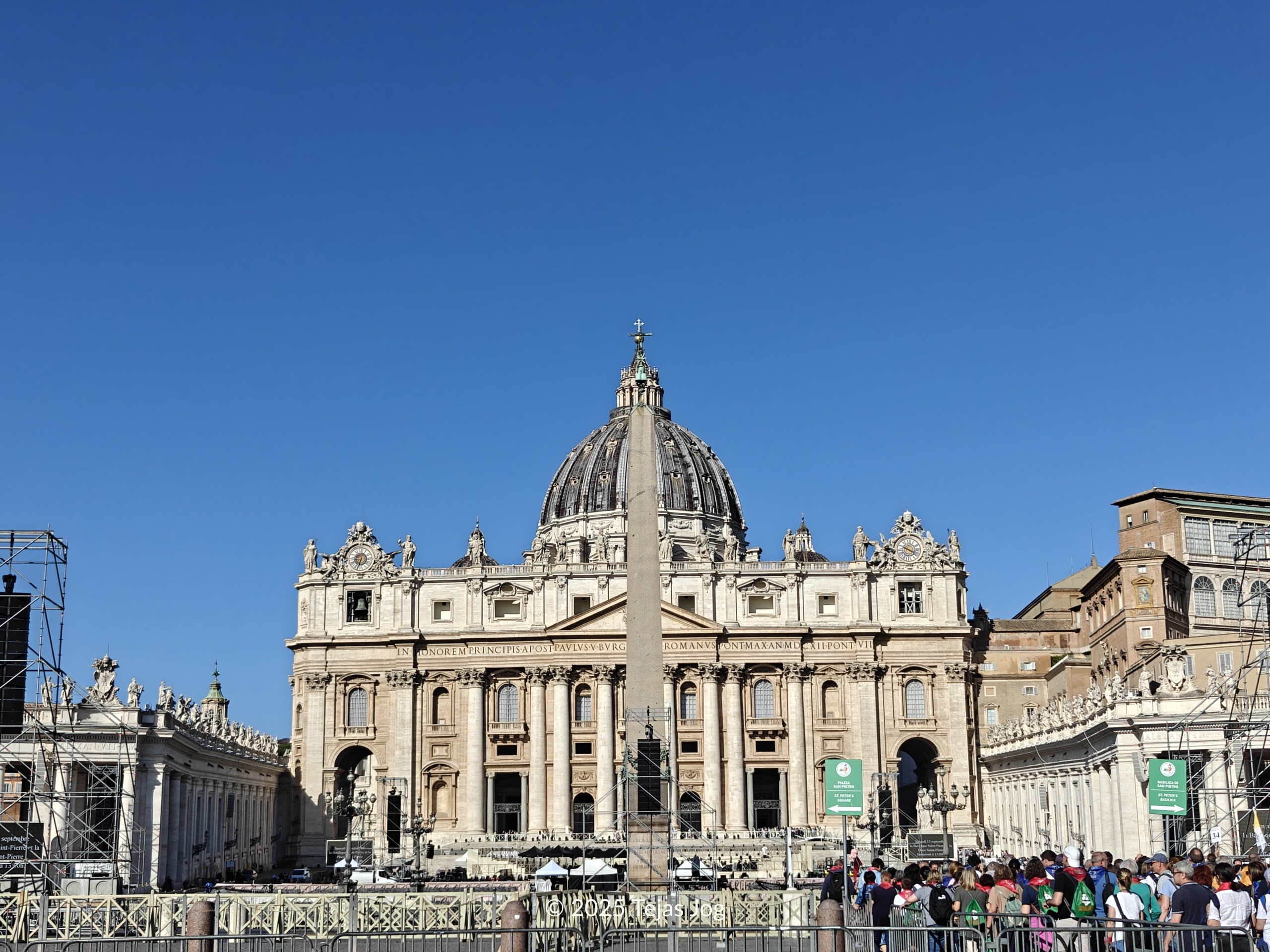 Saint Peter's Square / Piazza San Pietro