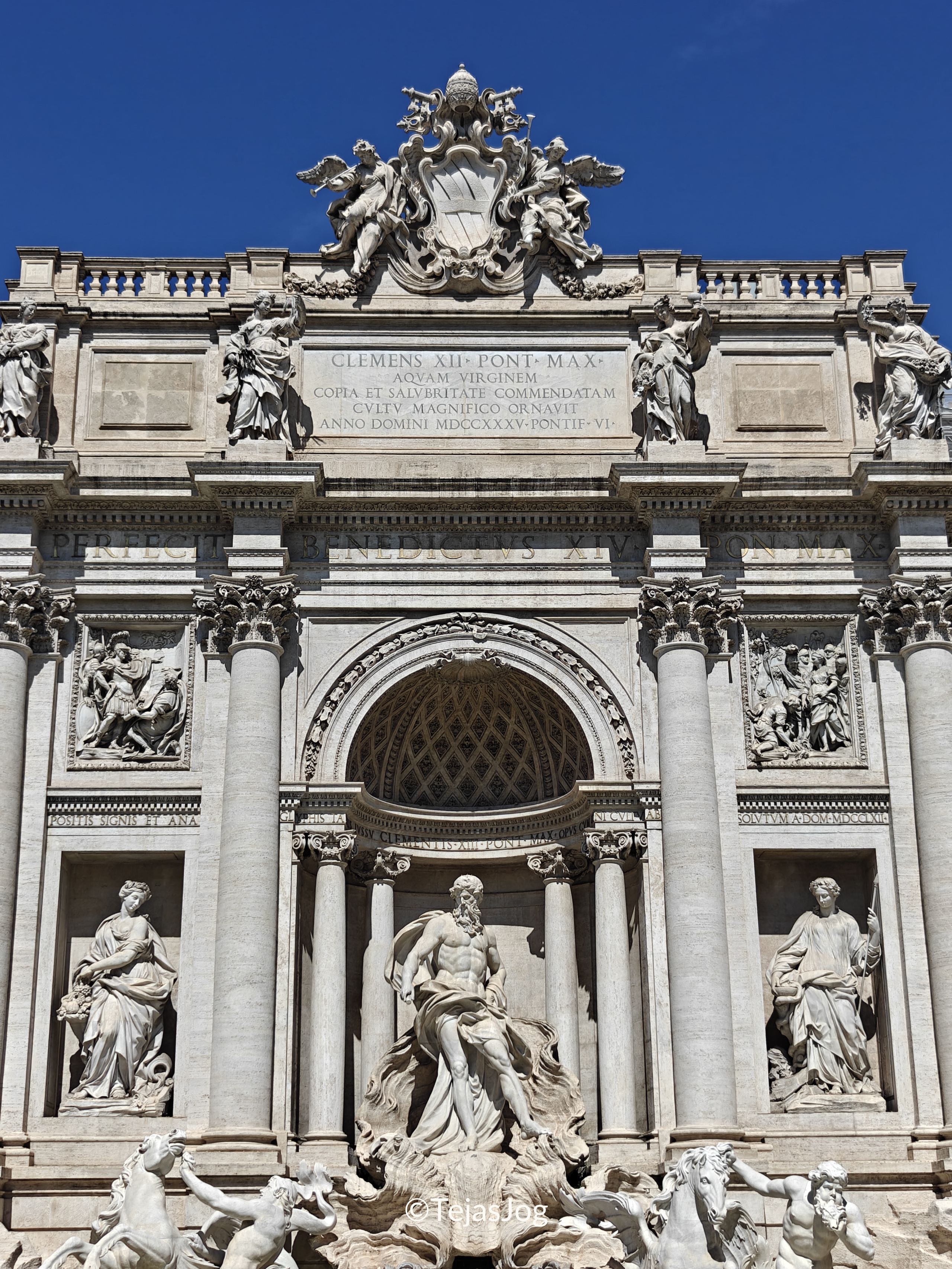 Trevi Fountain / Fontana di Trevi