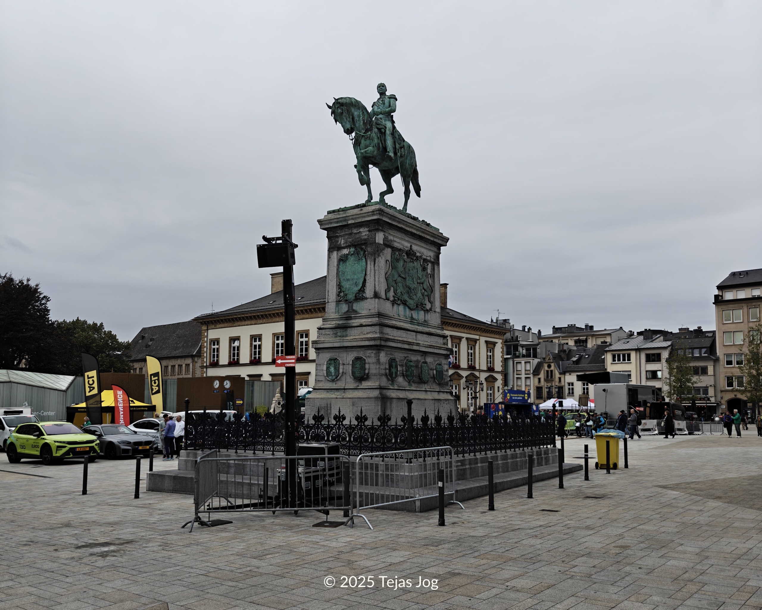 Monument for Grand Duke William II / Statue équestre Guillaume II