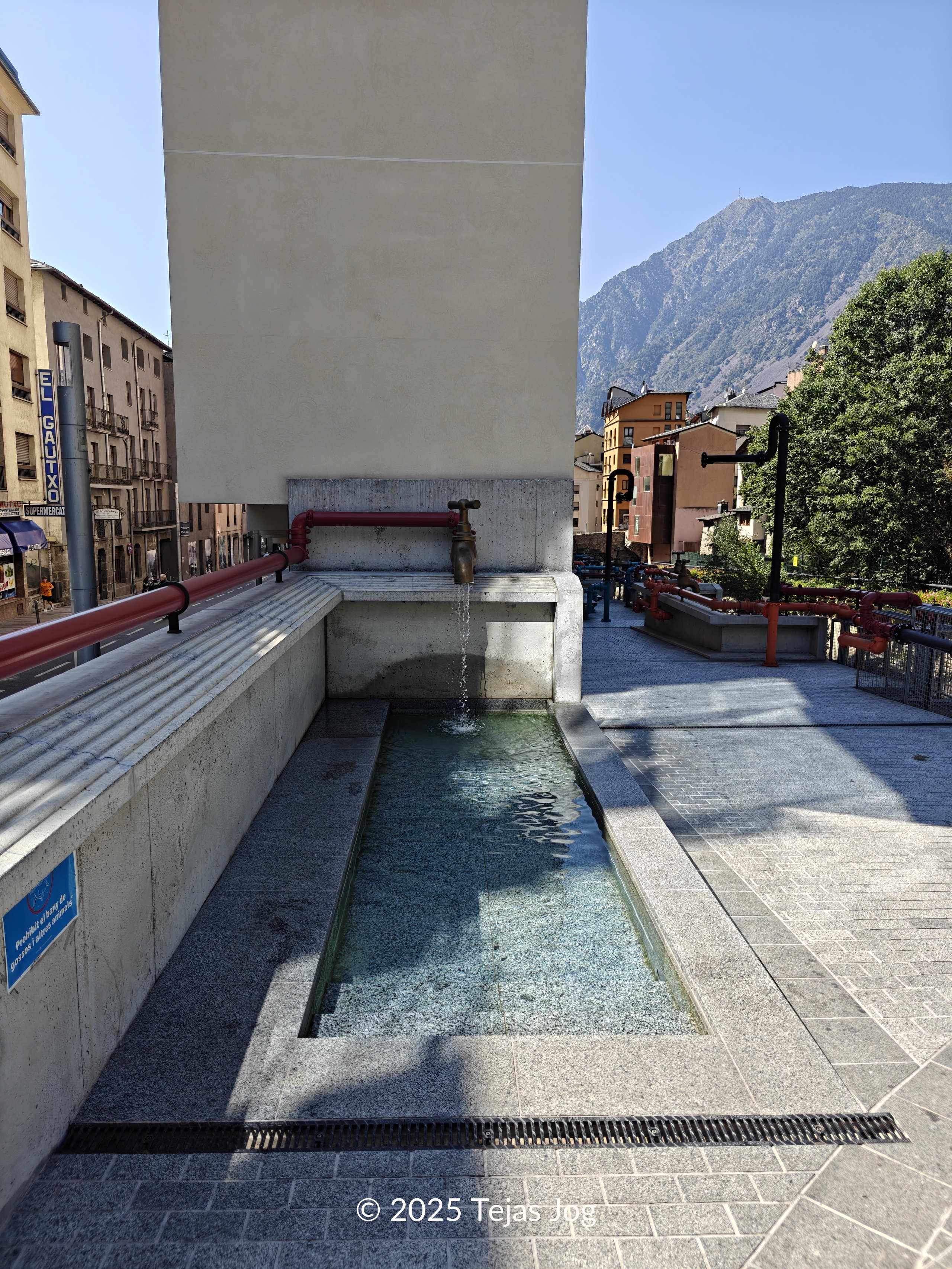 Public Thermal Pond