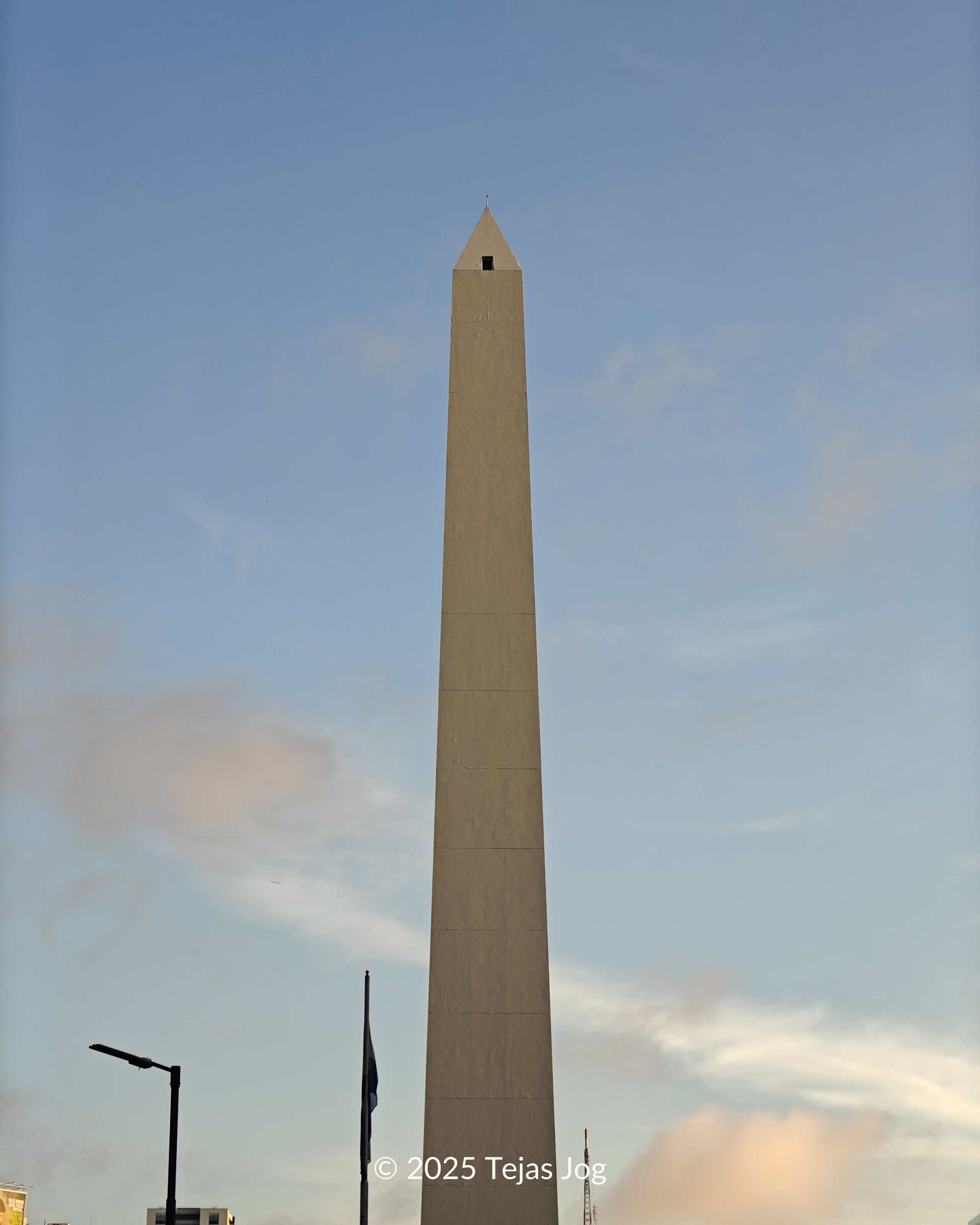 Obelisk / Obelisco Obelisk / Obelisco
