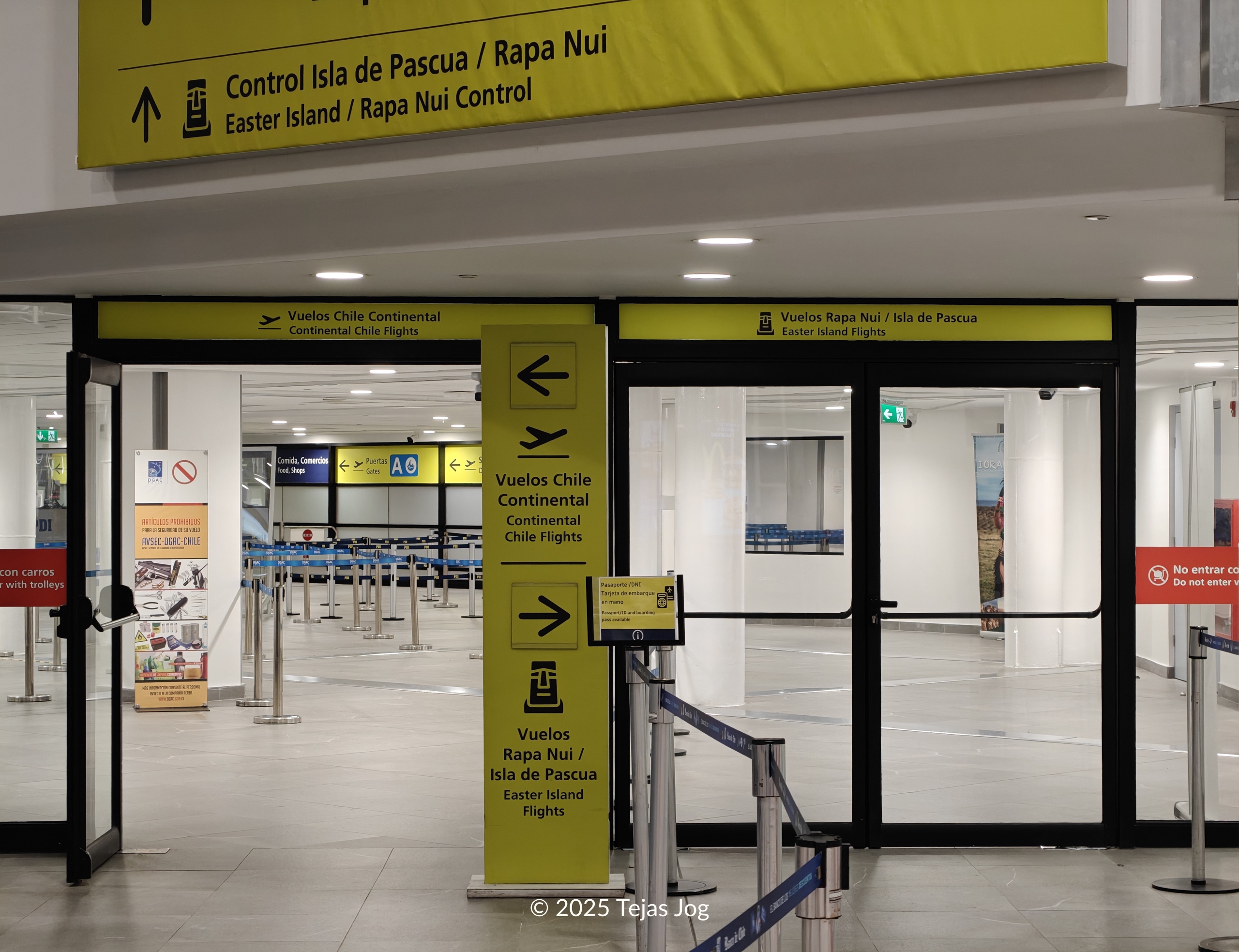 Arturo Merino Benitez International Airport / Aeropuerto Internacional Arturo Merino Benítez