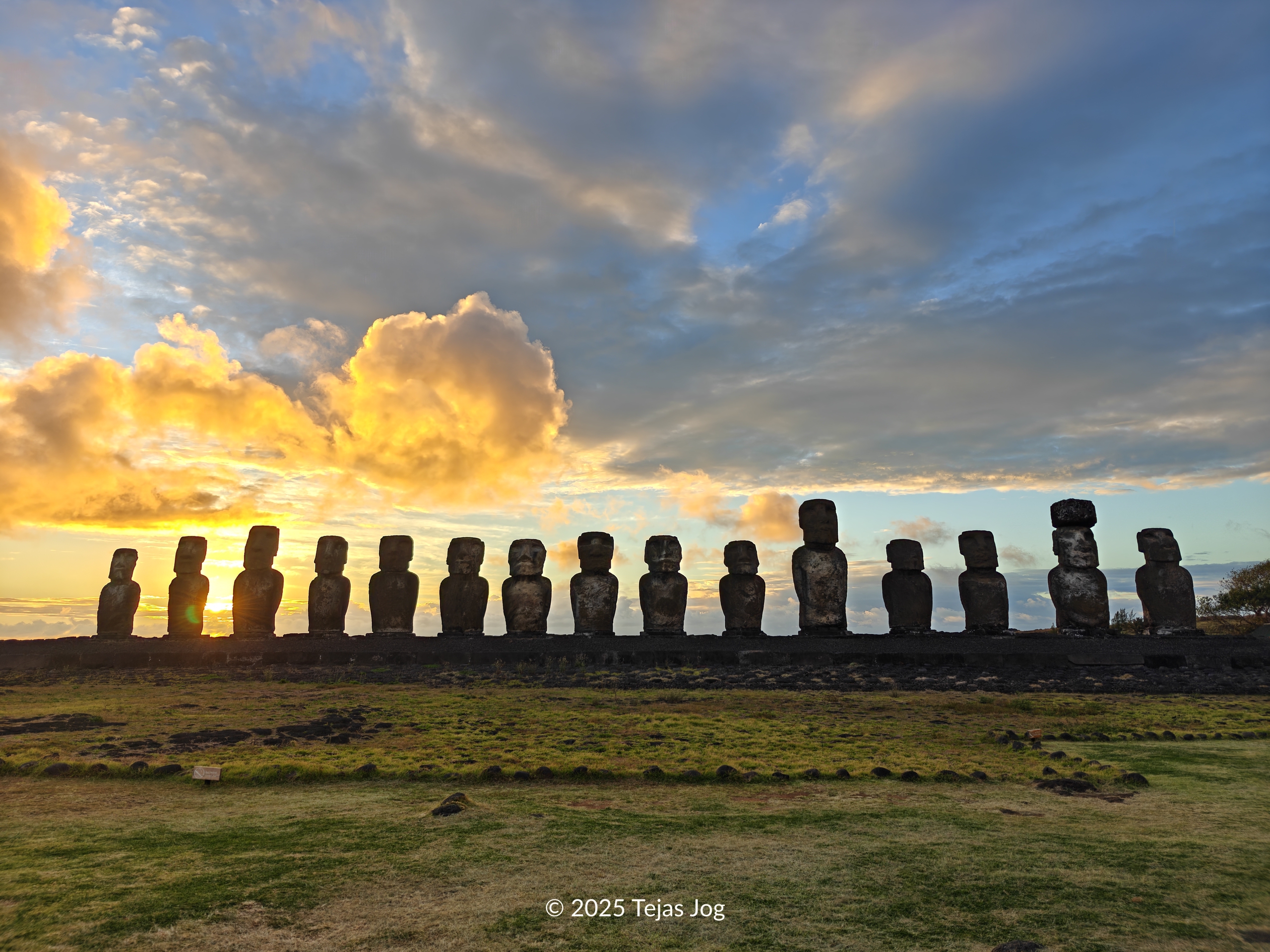Sunrise at  Ahu Tongariki