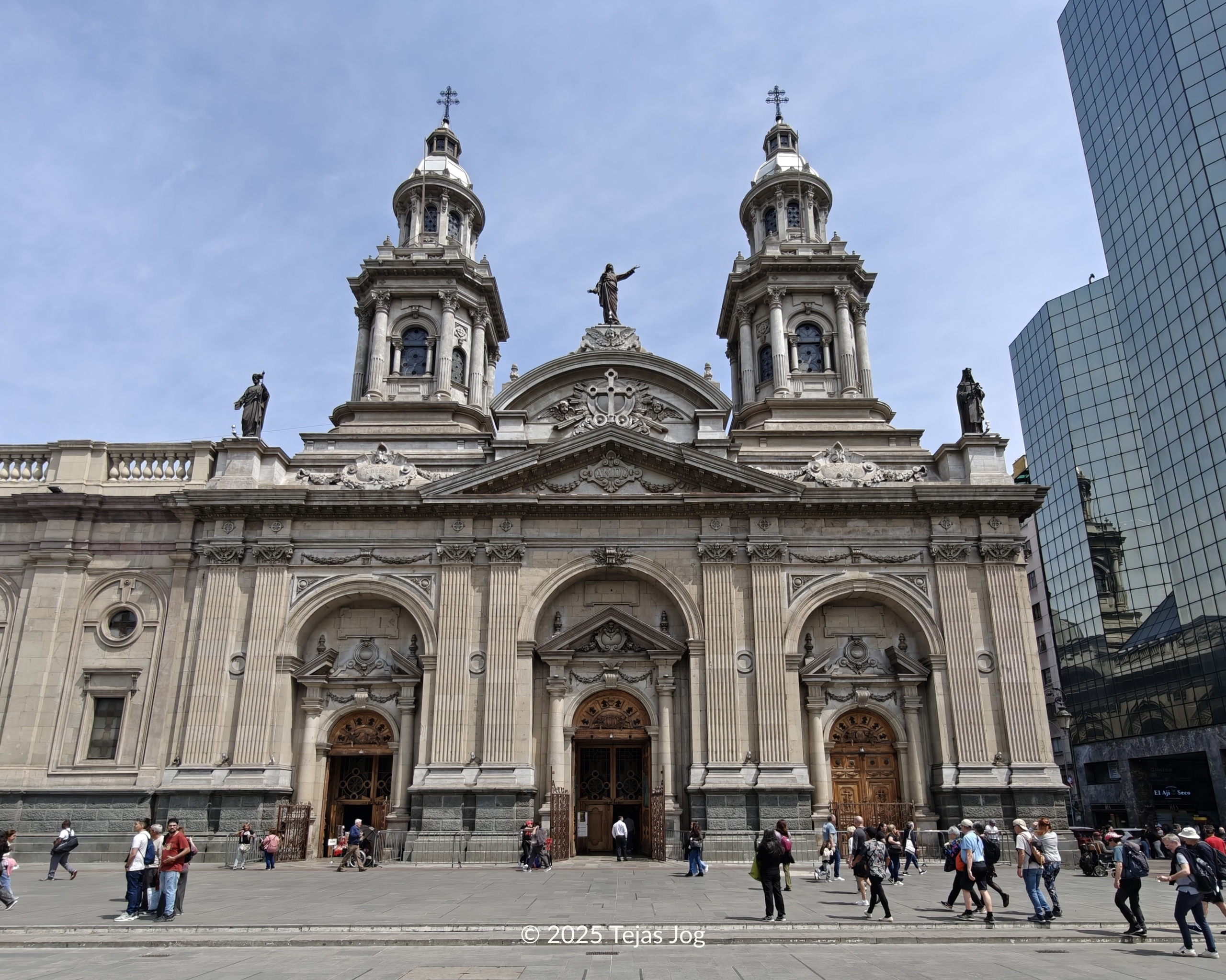 Catedral Metropolitana de Santiago de Chile / Metropolitan Cathedral of Santiago