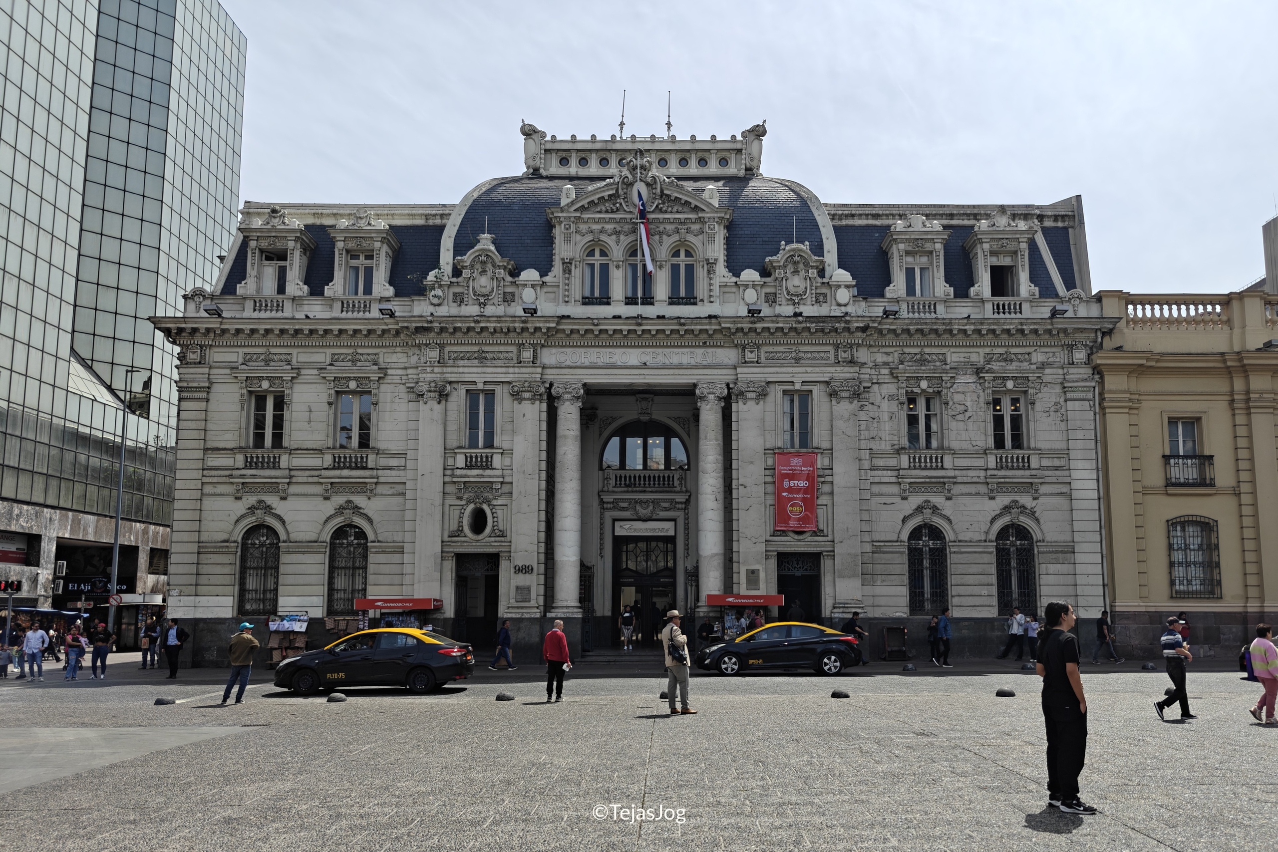 Edificio Correo Central / Correo Central Building Edificio Correo Central / Correo Central Building