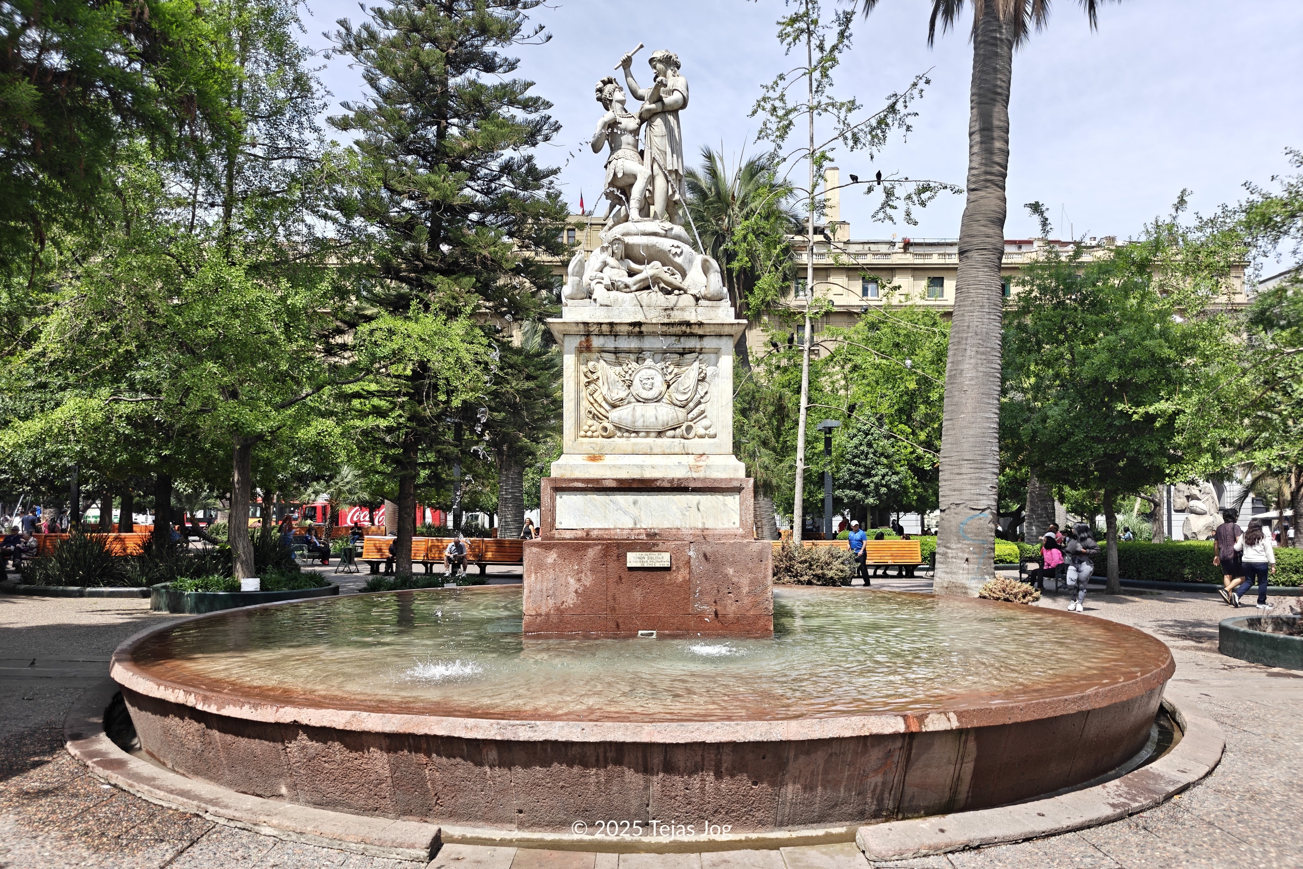 Fountain at Plaza de Armas de Santiago