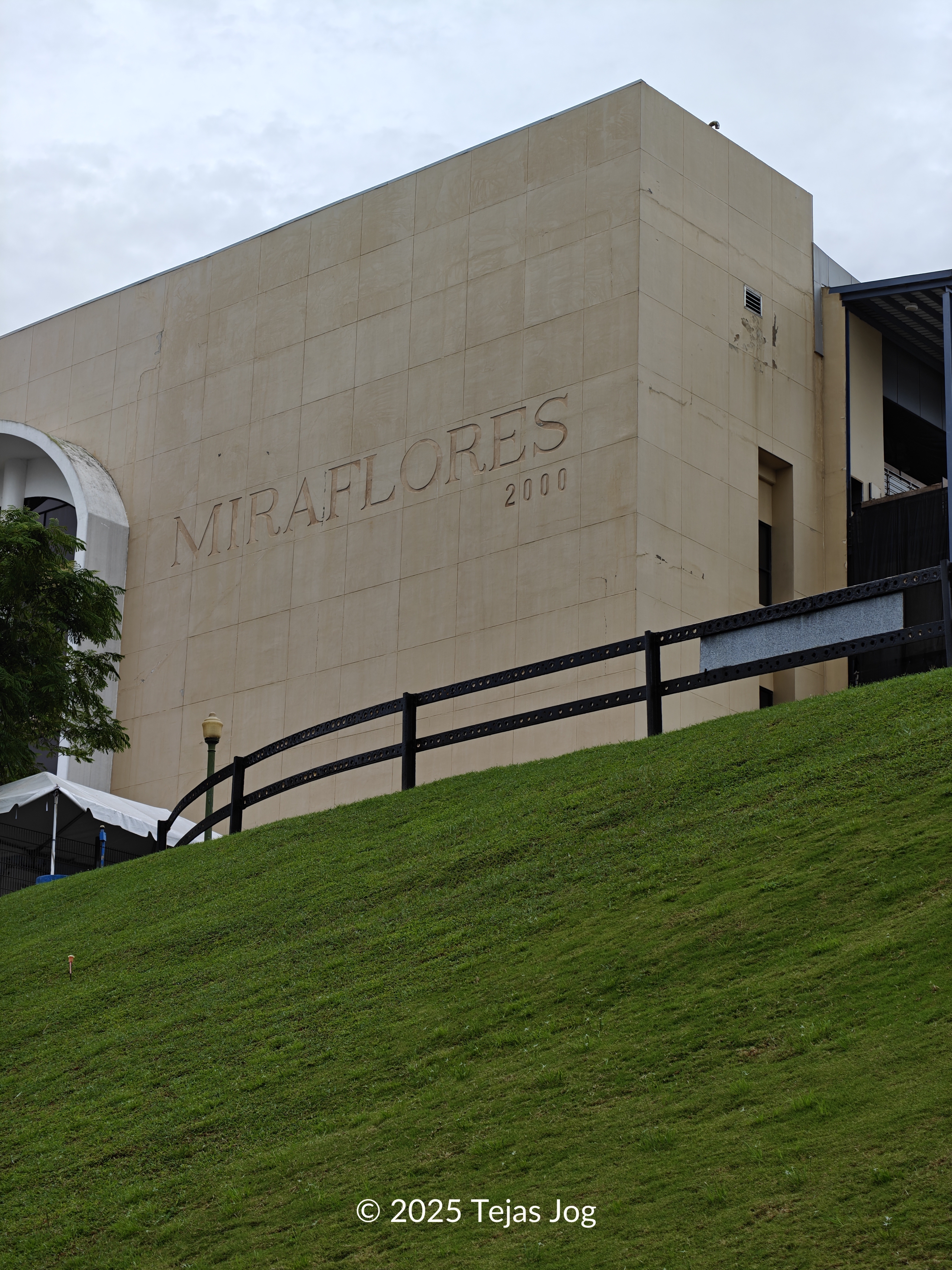 Miraflores Locks / Miraflores Visitor Center Miraflores Locks / Miraflores Visitor Center