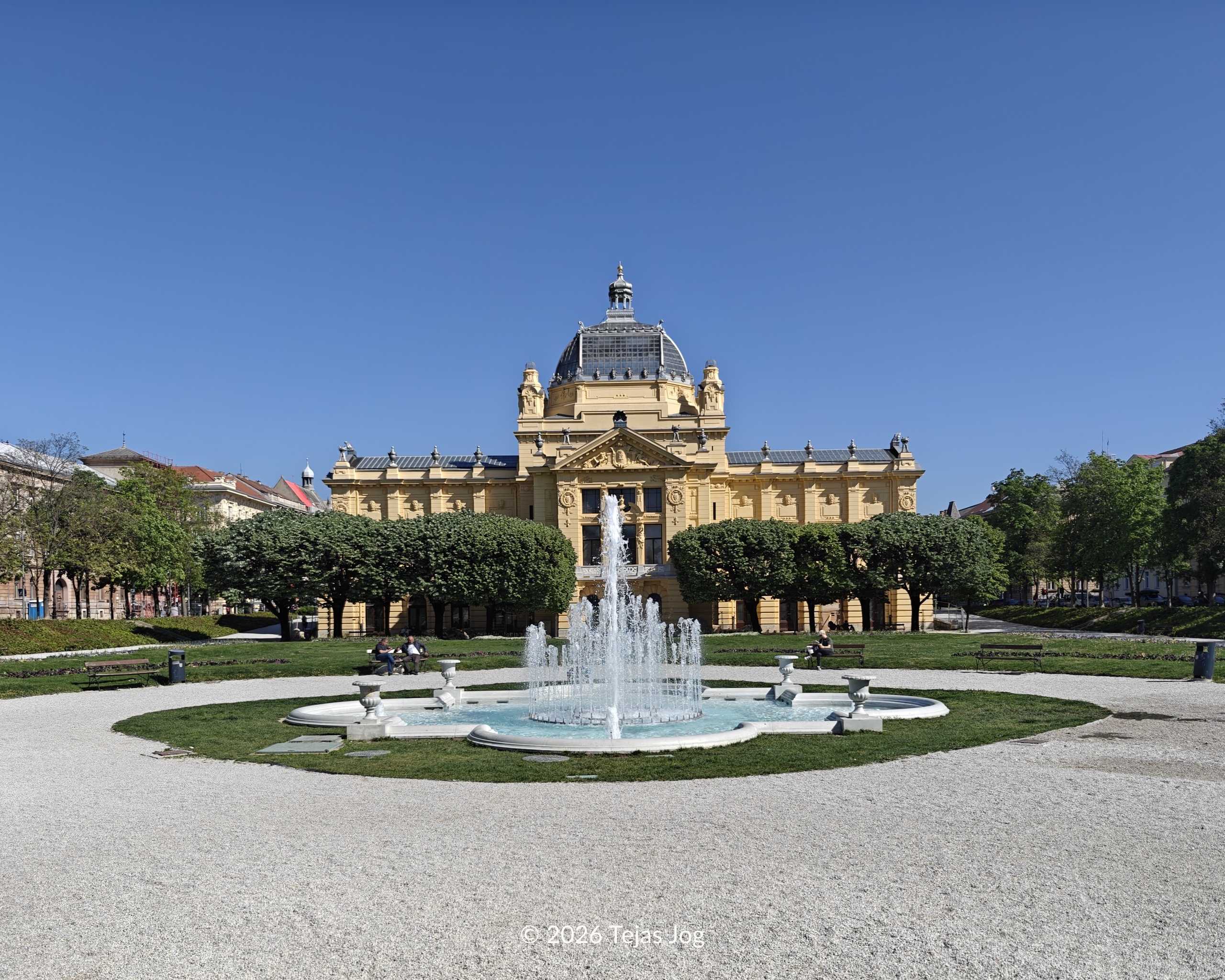 King Tomislav Fountain / Fontana Kralja Tomislava