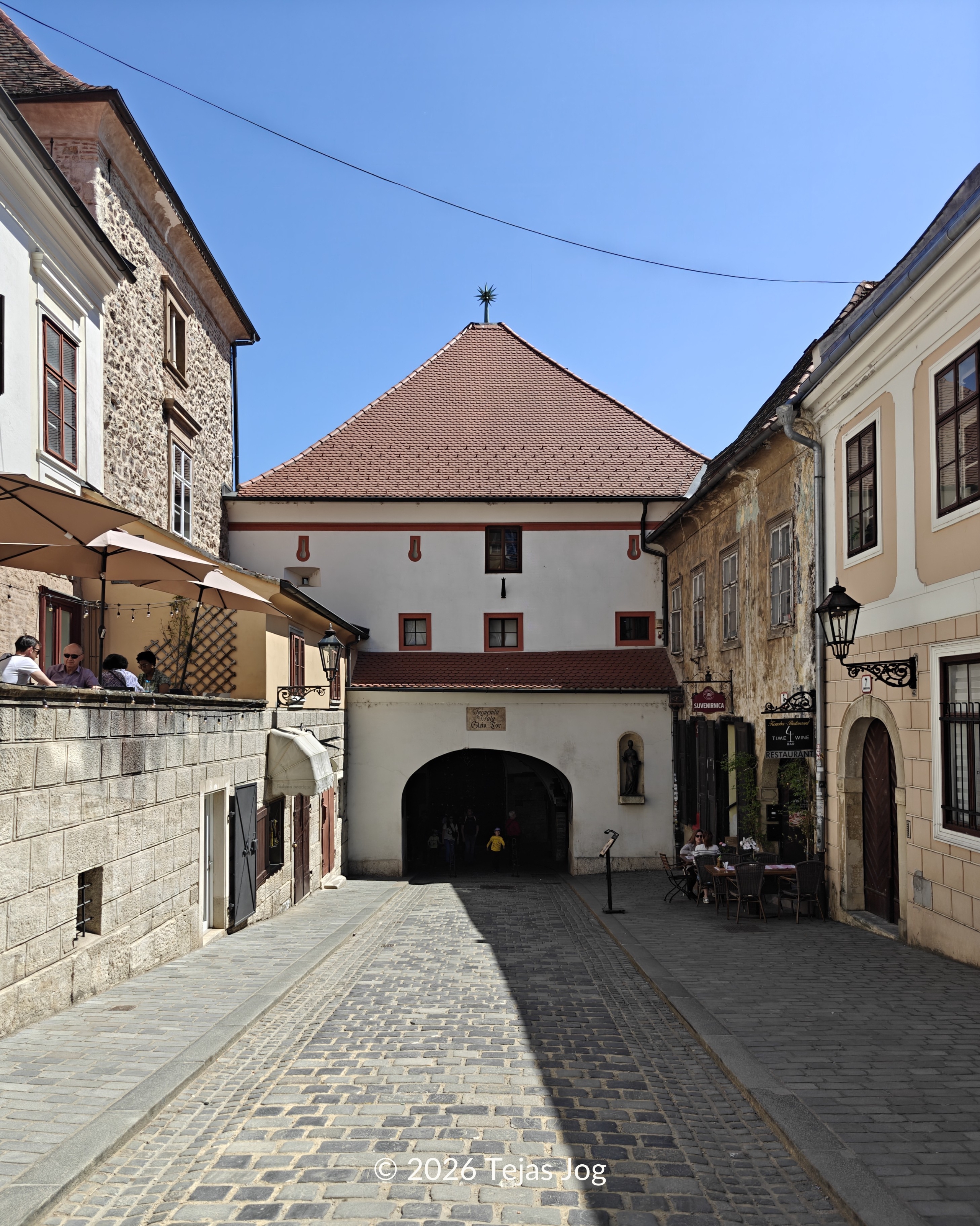 Stone Gate / Kamenita vrata