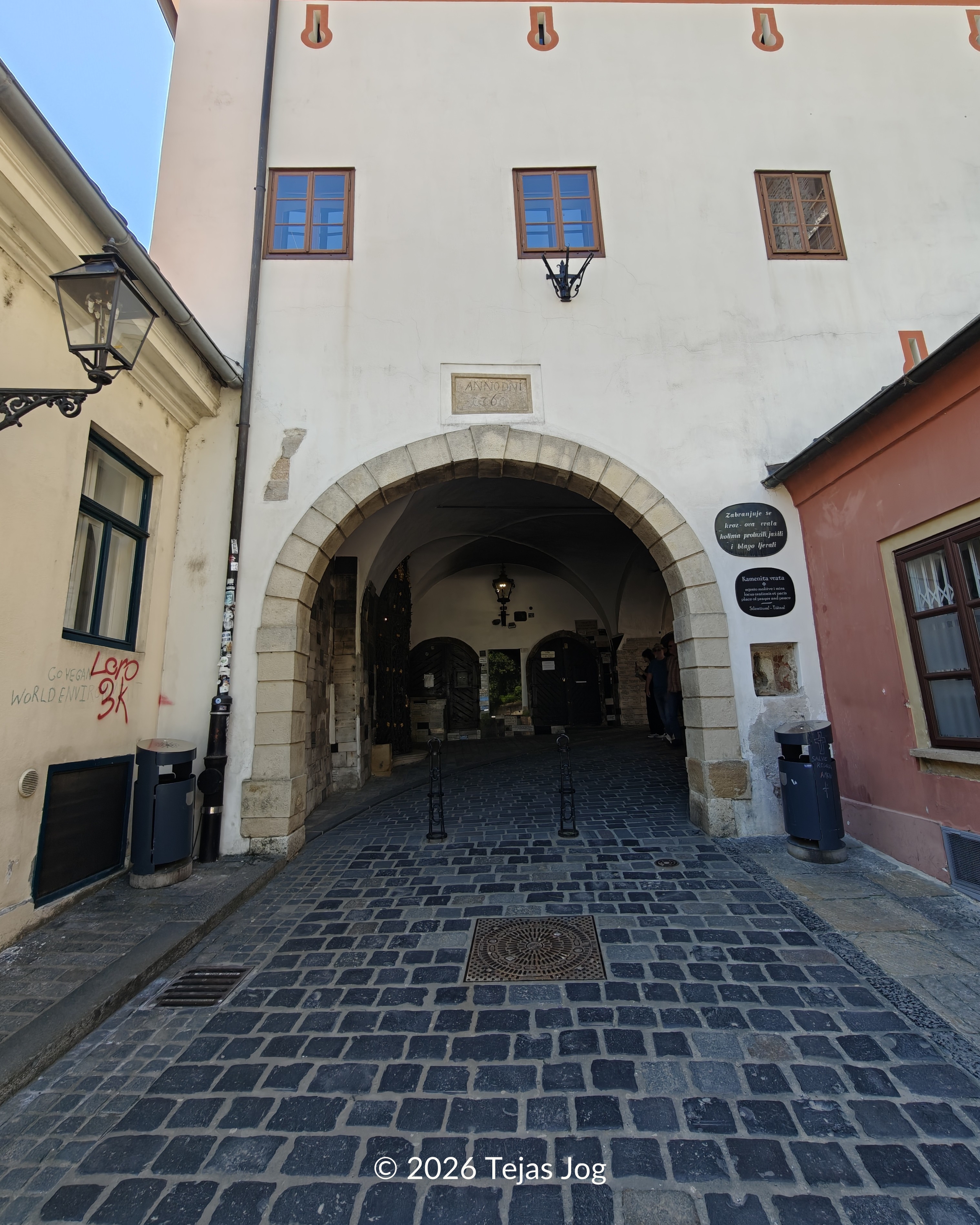Stone Gate / Kamenita vrata