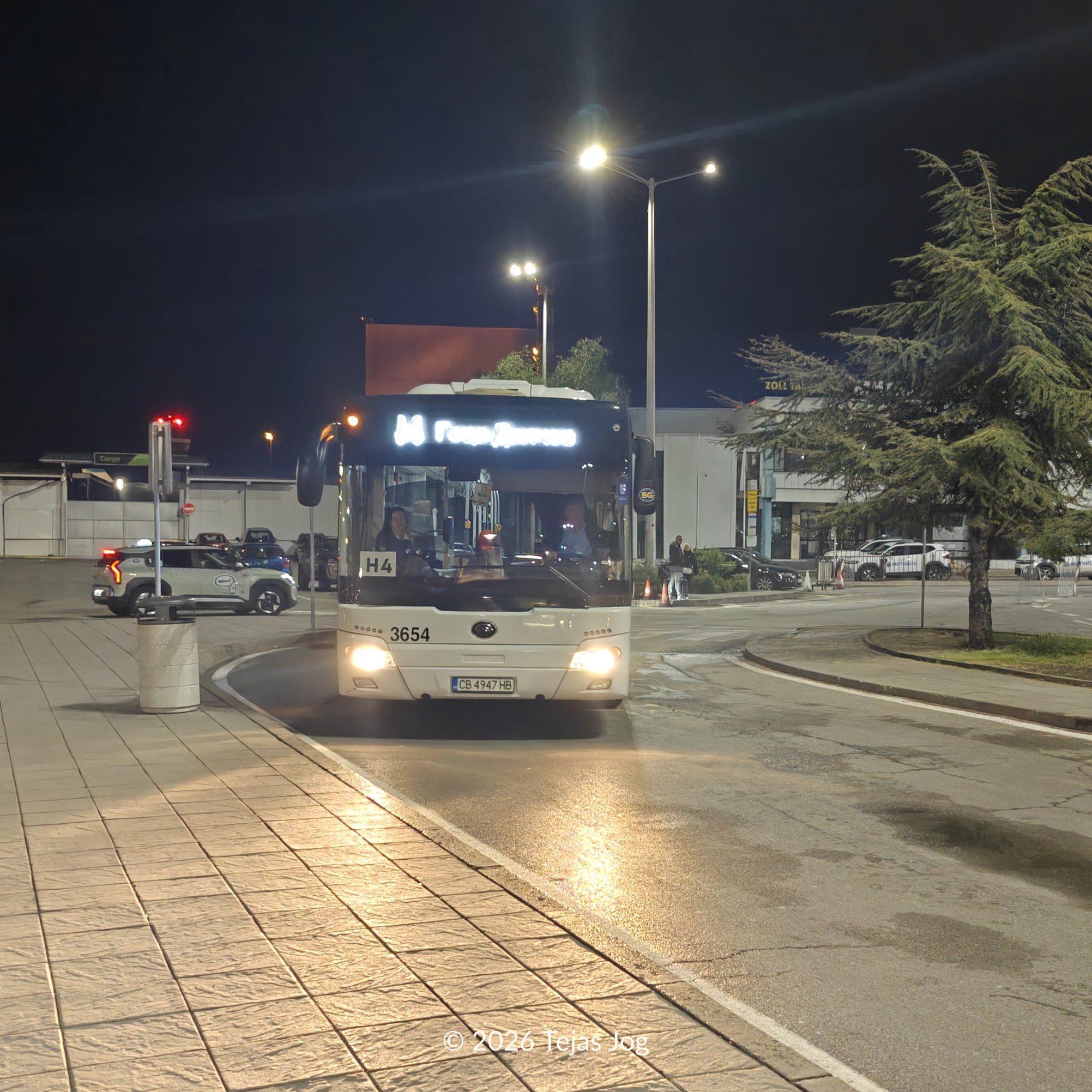 N4 bus