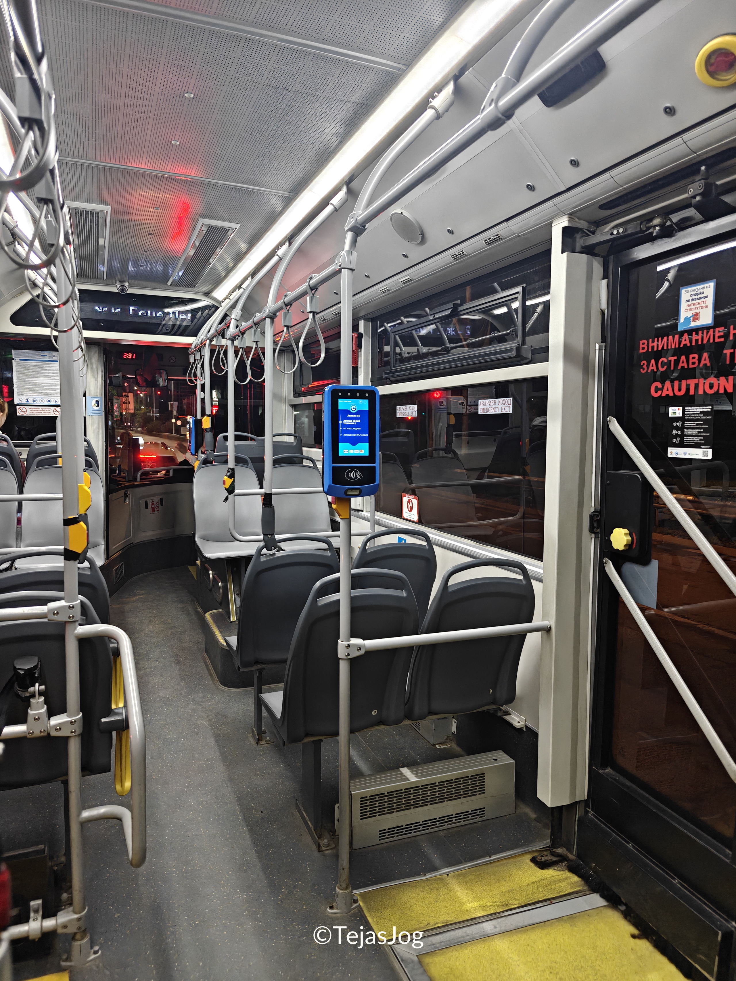 N4 bus