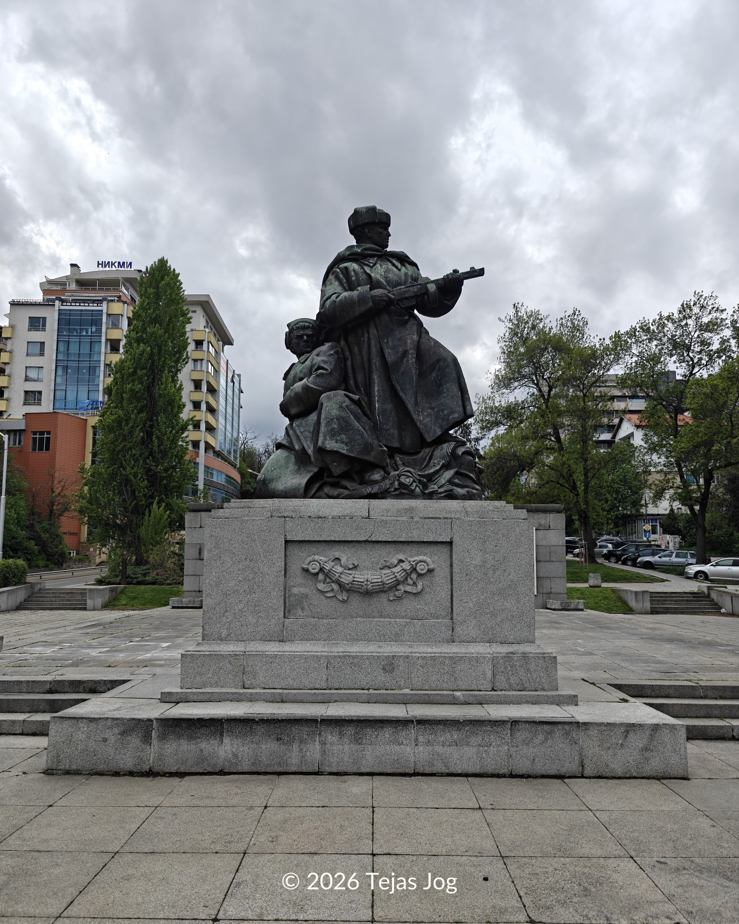 Soviet Soldiers Memorial / Паметник-костница на Съветския воин