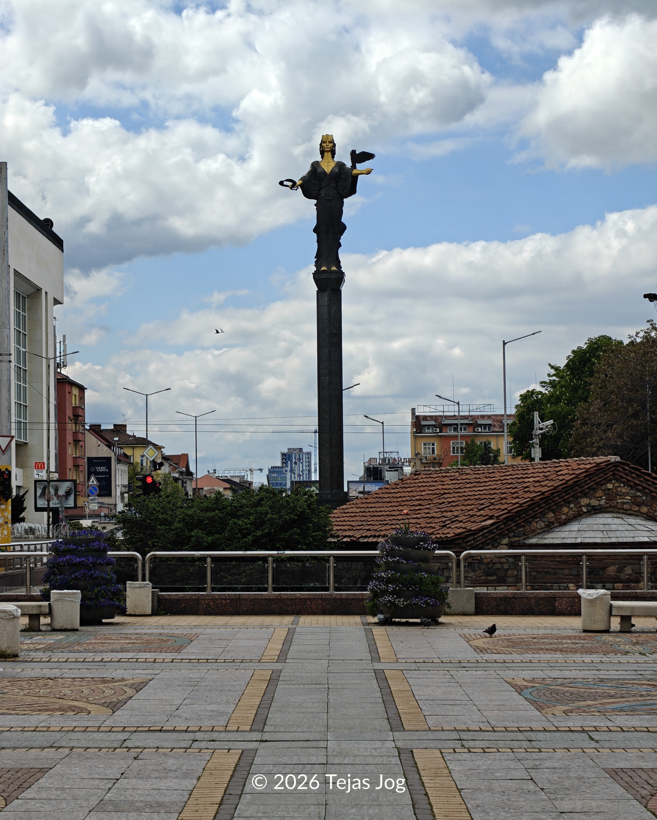 The Monument of Saint Sofia / Статуя на София
