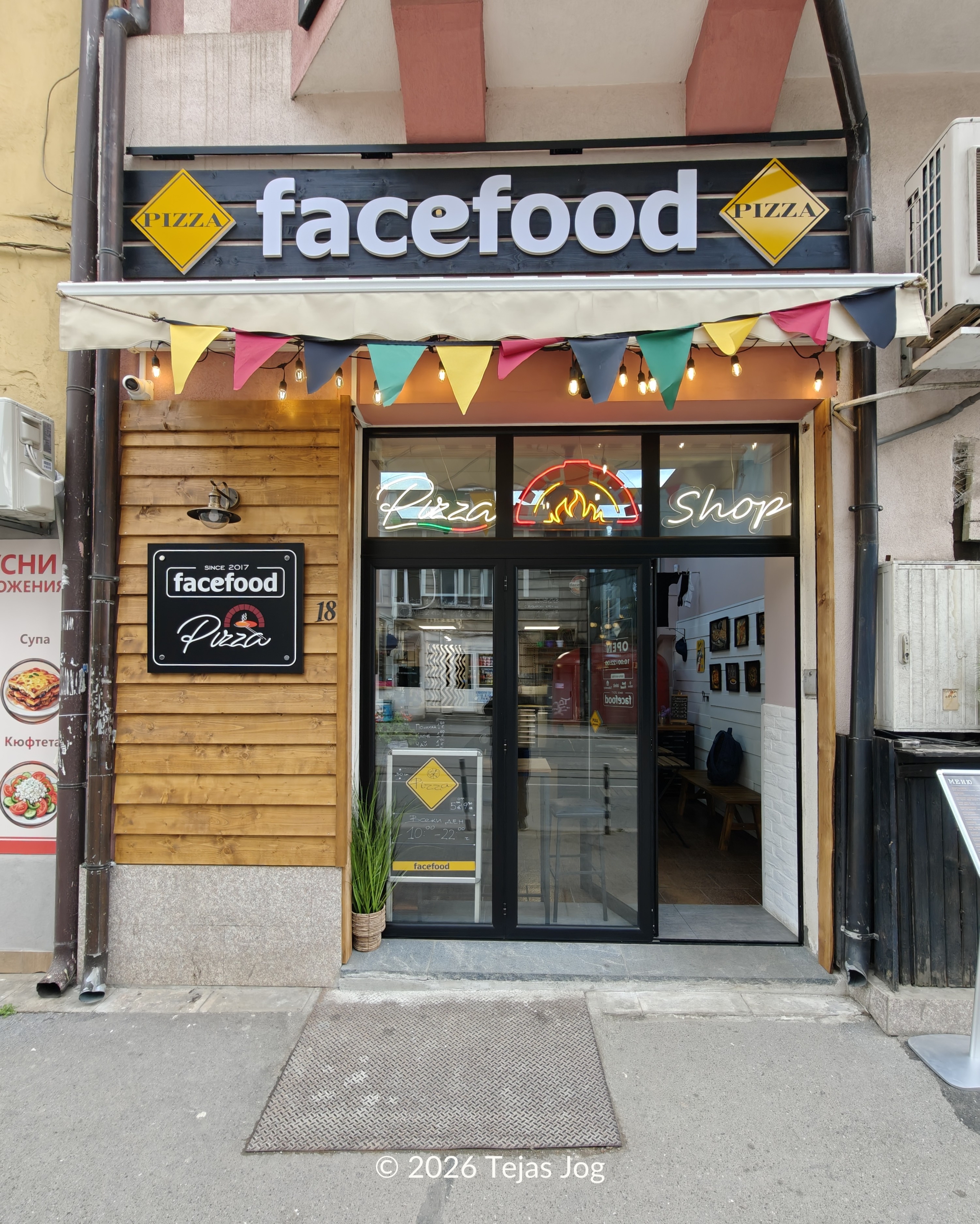 facefood PIZZA shop