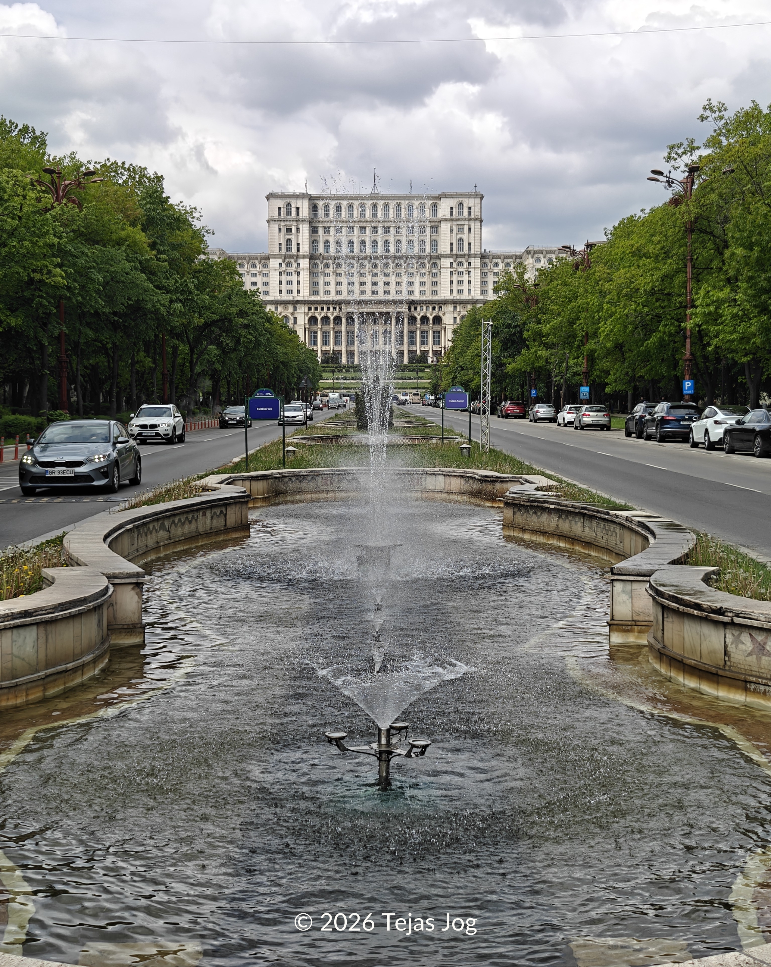 Seasons' Fountains / Fântânile Anotimpurilor