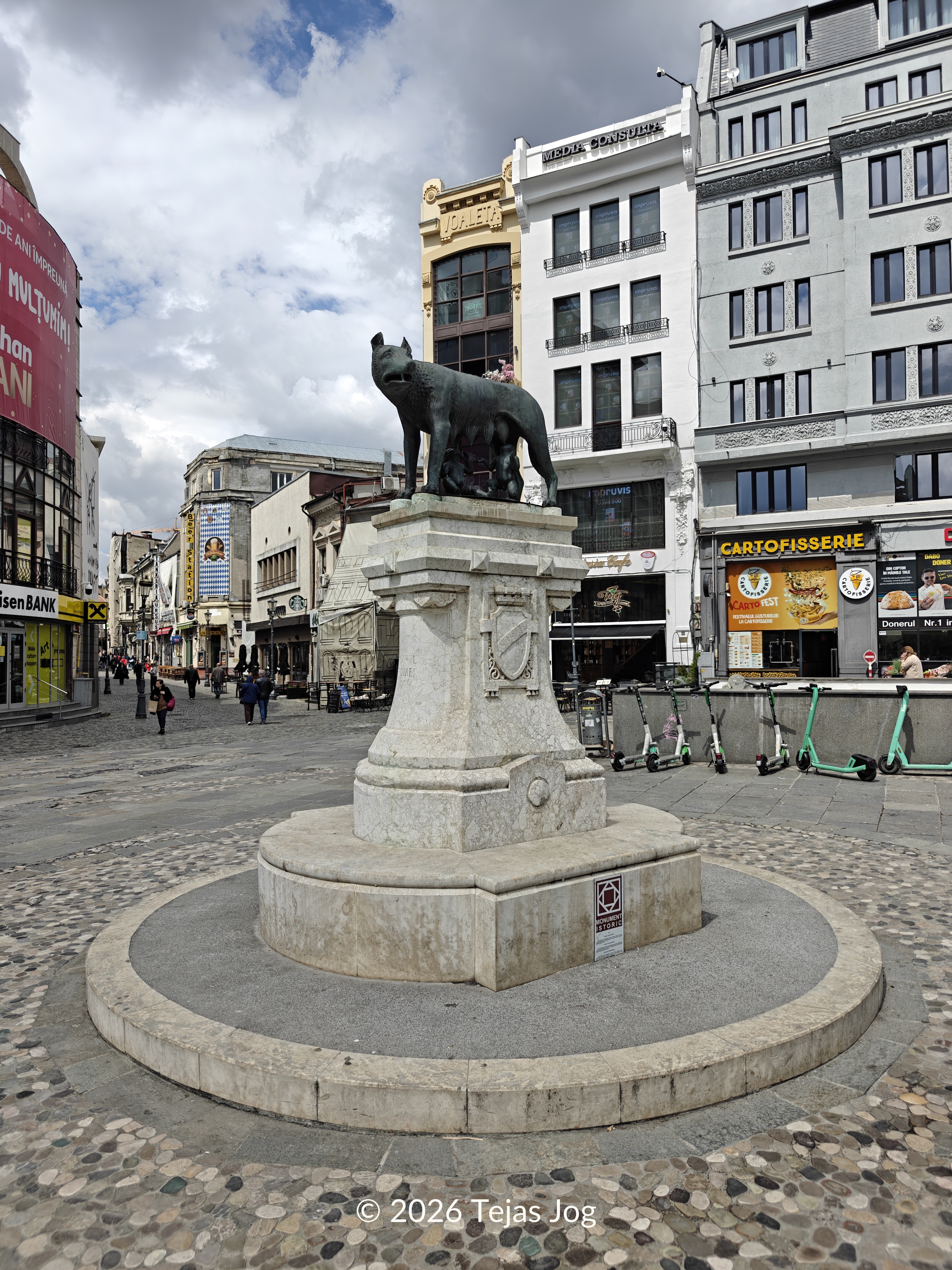 Lupa Capitolina / Statuia Lupoaicei