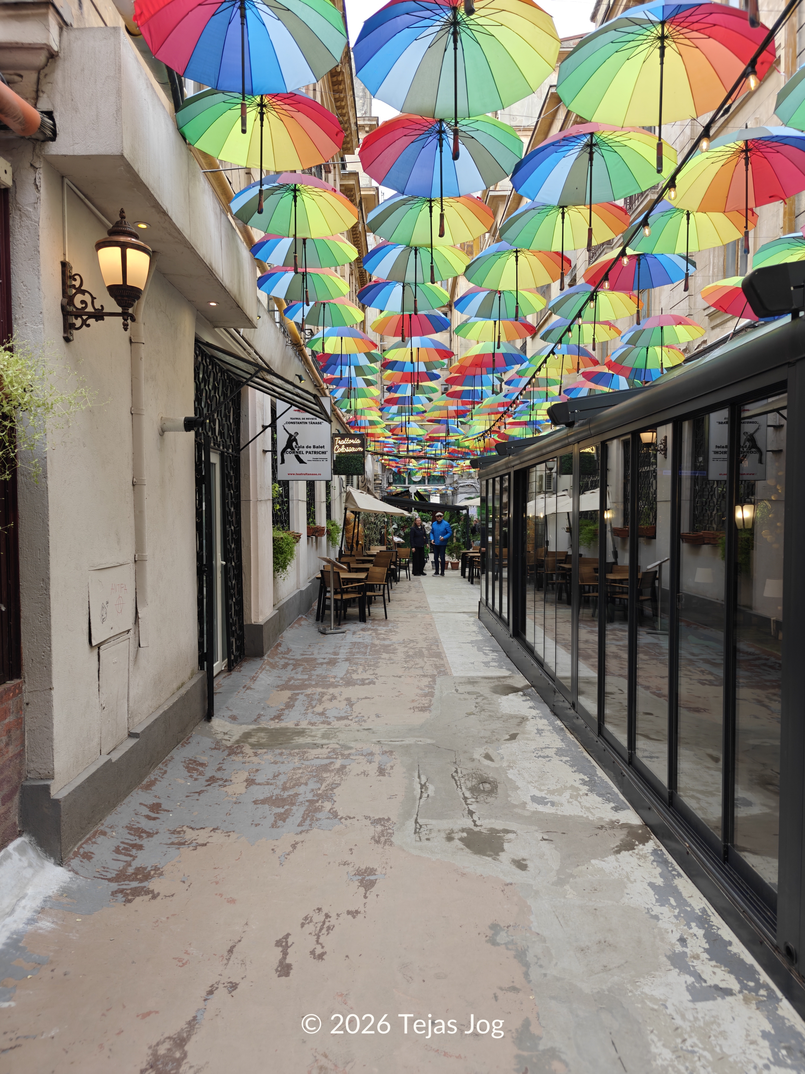 The Umbrellas' Street / Strada cu Umbrele