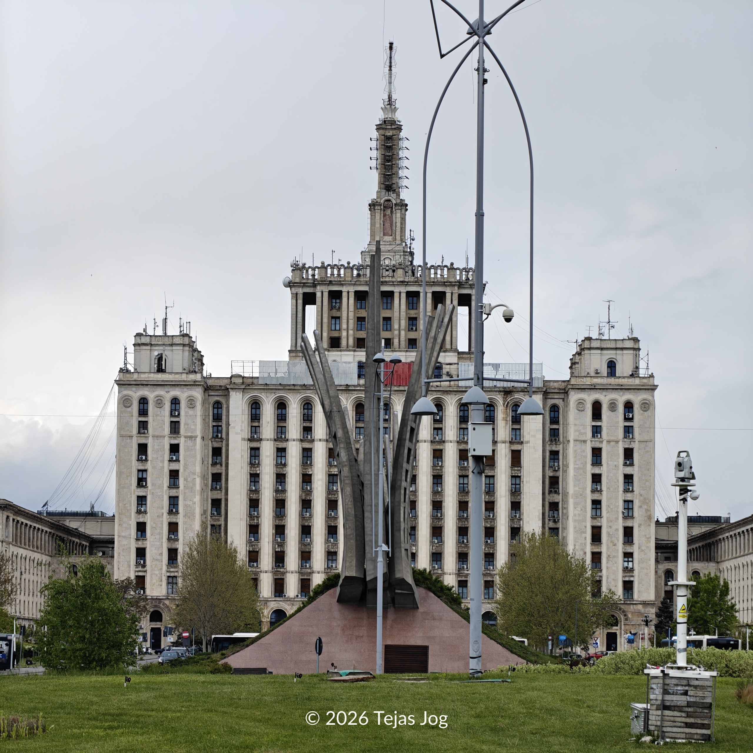 Aripi Monument / Monumentul "Aripi" / The House of the Free Press / Casa Presei Libere