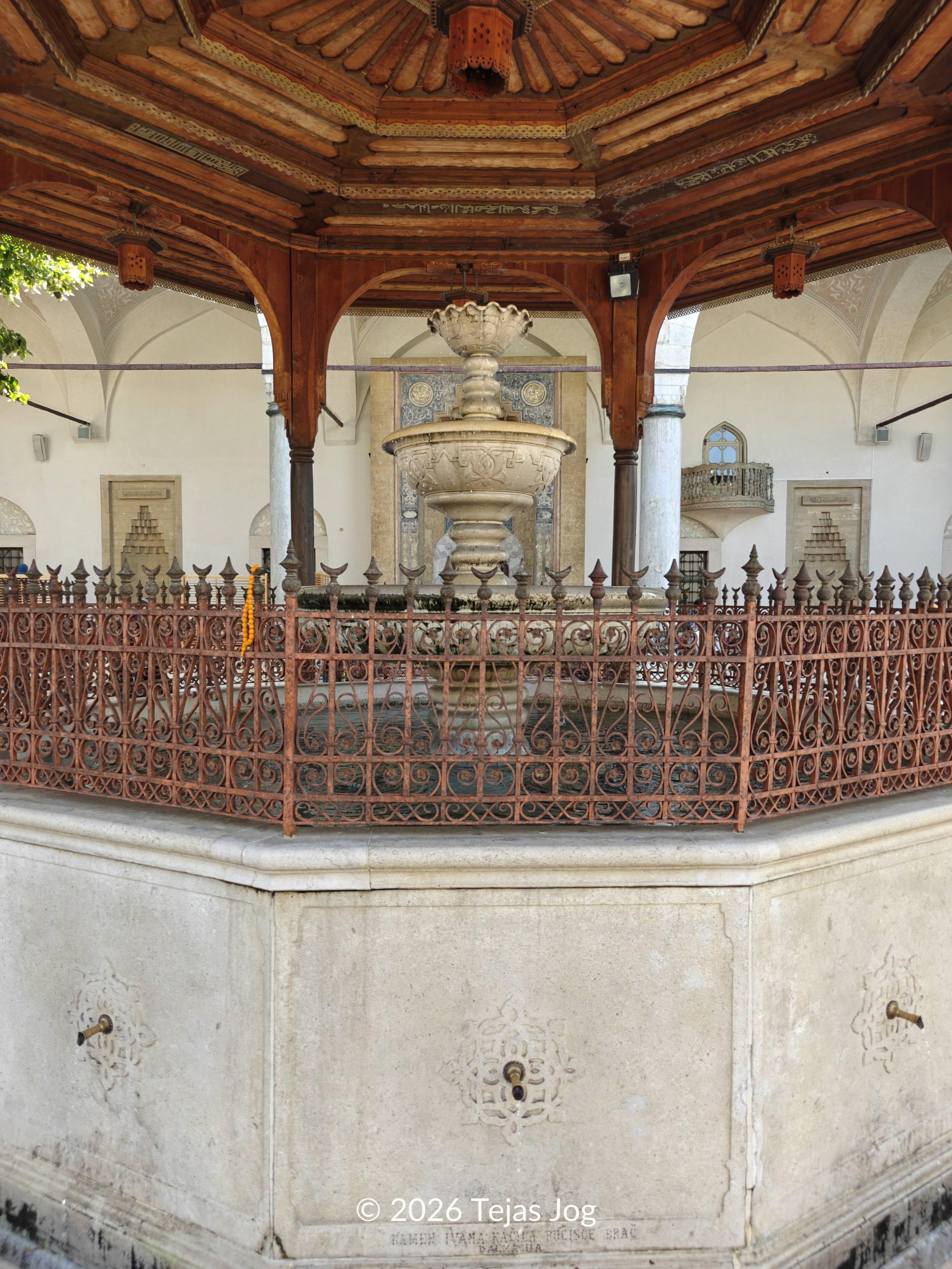 Gazi Husrev-beg Mosque / Gazi Husrev-begova džamija