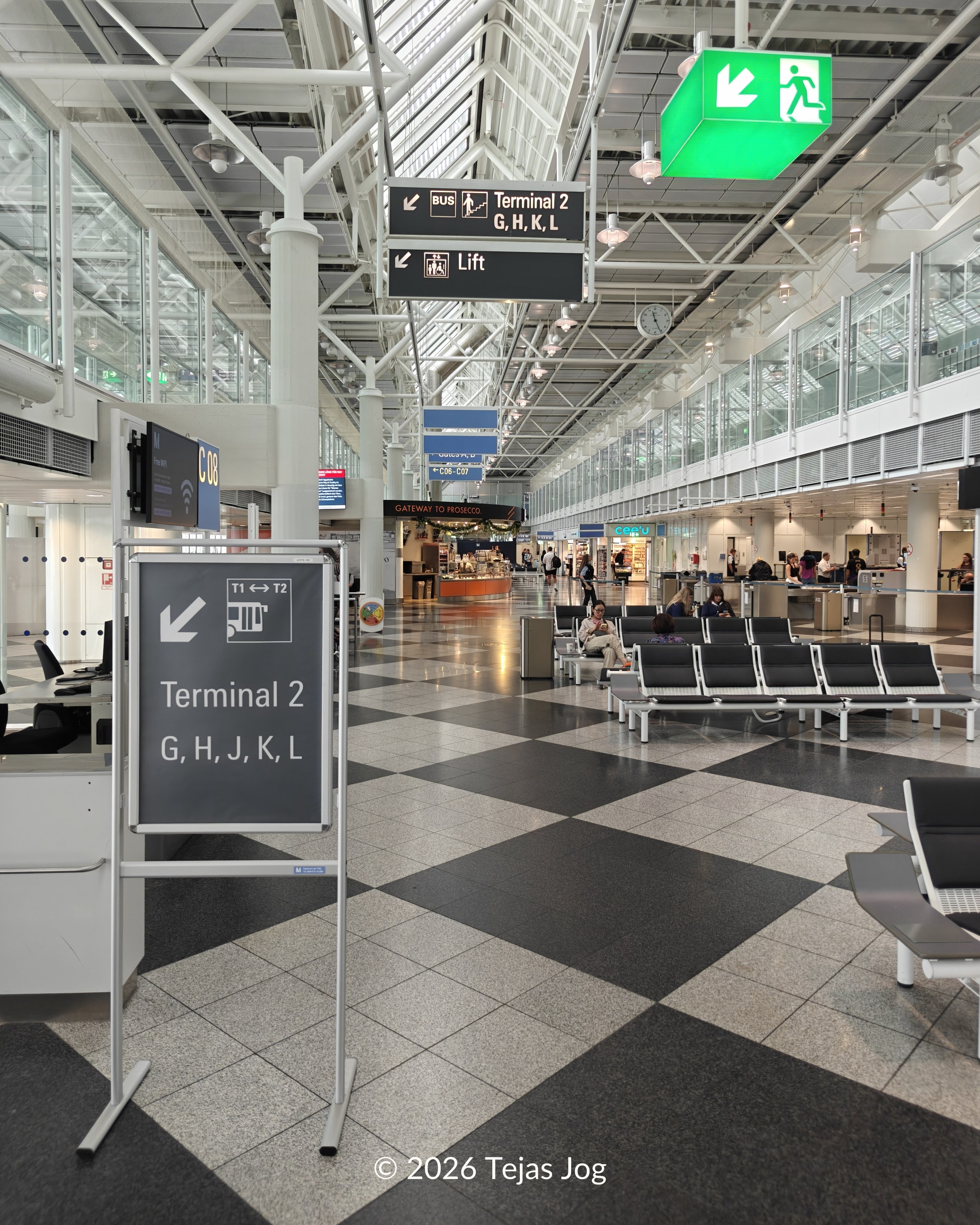 Inter-terminal air-side shuttle to Terminal 2 at Munich Airport