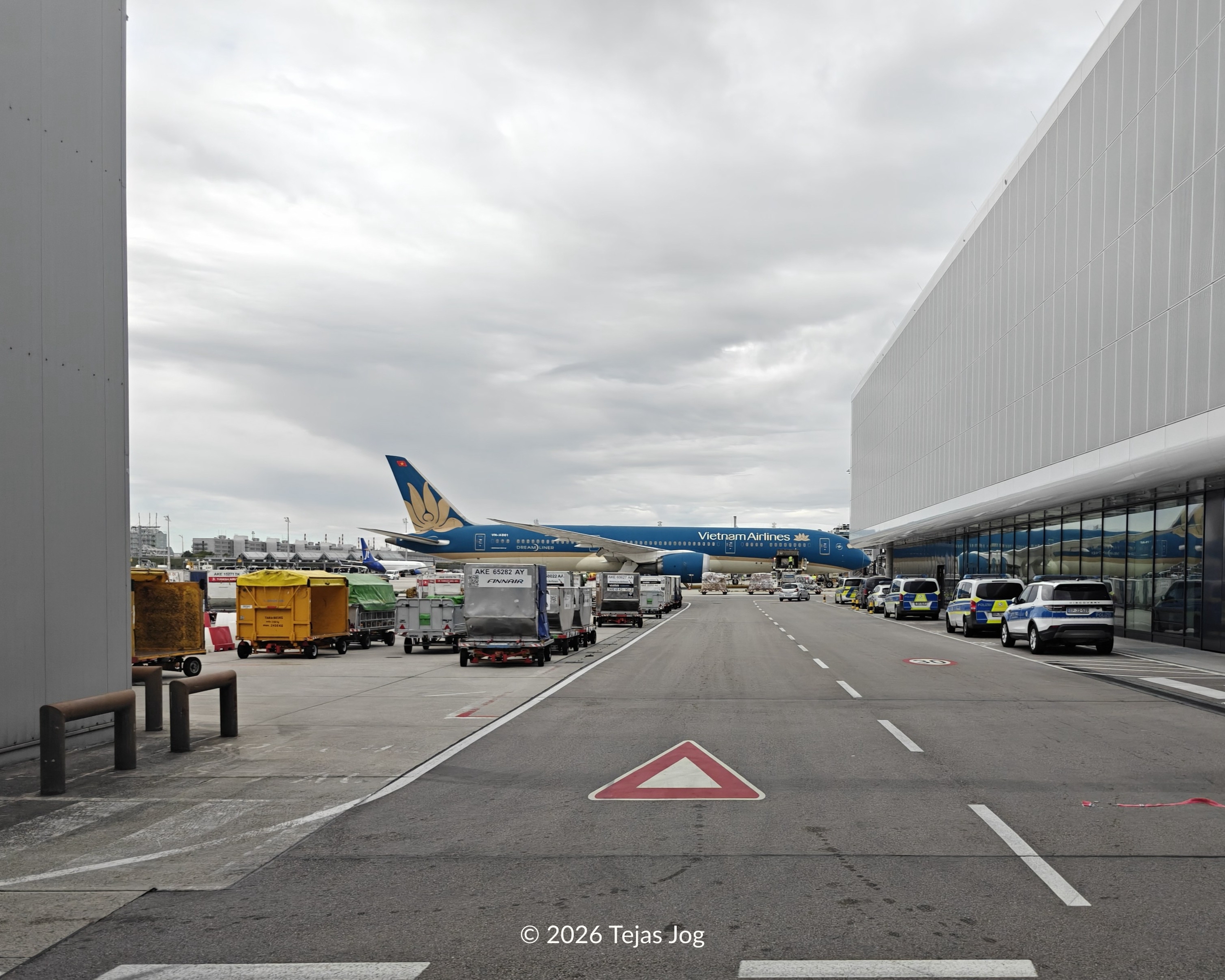 Vietnam Airlines at Terminal 1 at Munich Airport