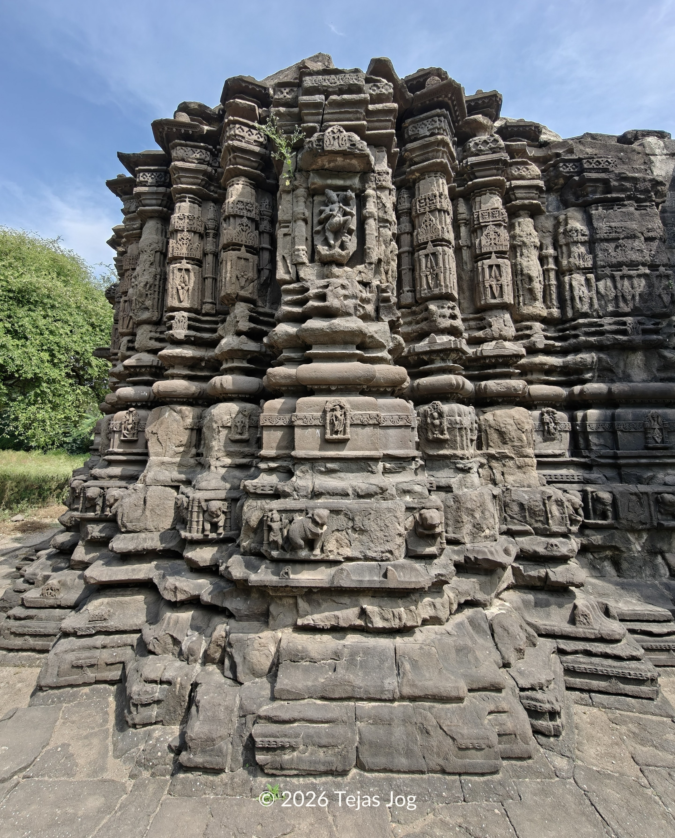 Hemadpanthi Maheshwar Mahadev Temple